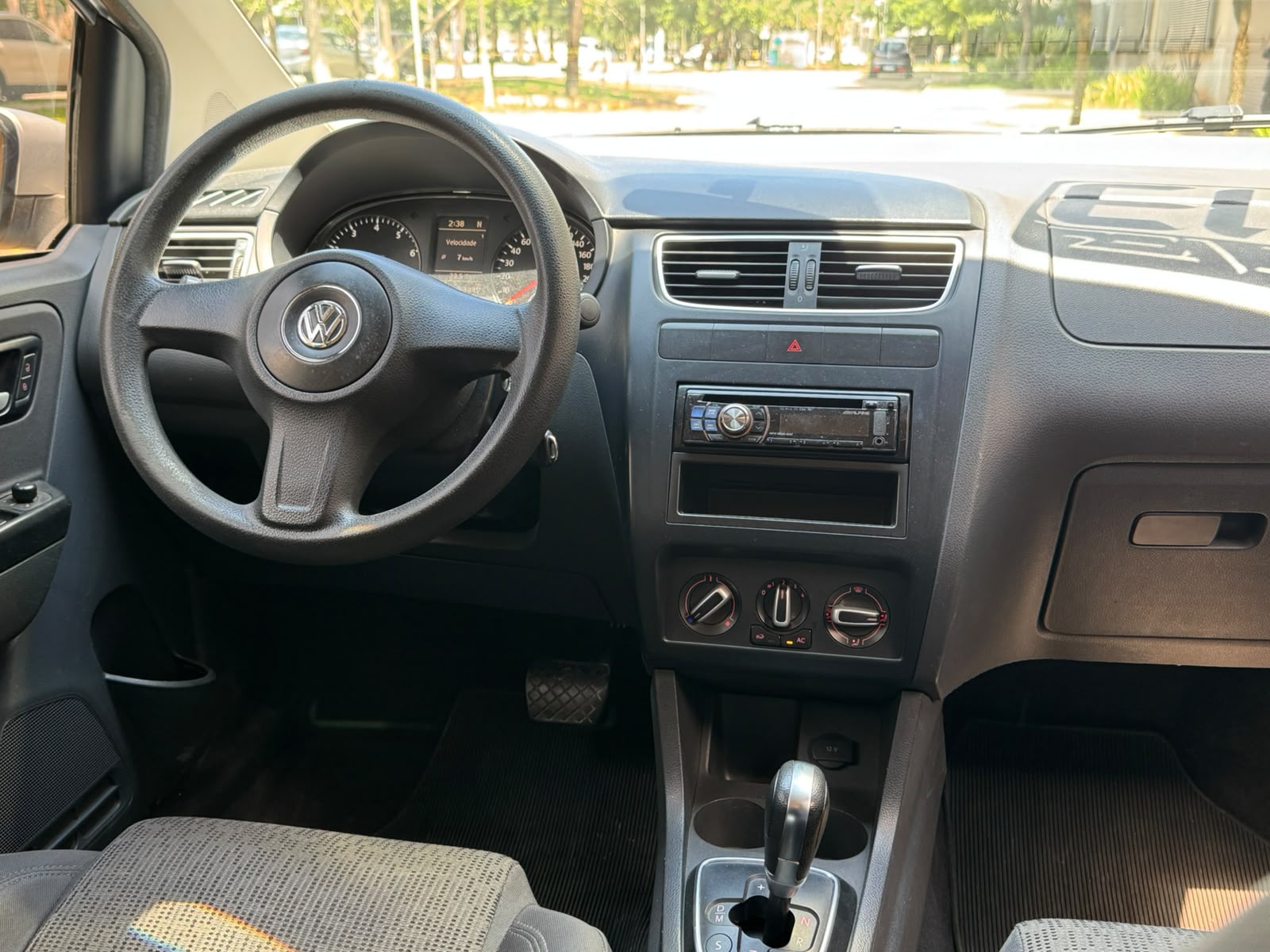 VOLKSWAGEN FOX