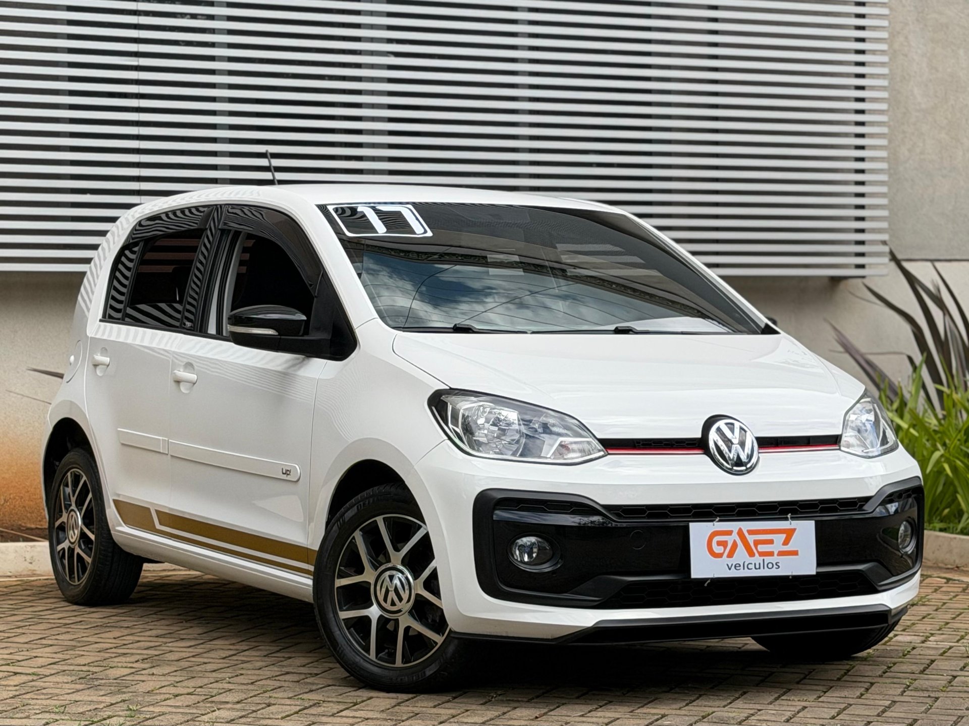 VOLKSWAGEN UP