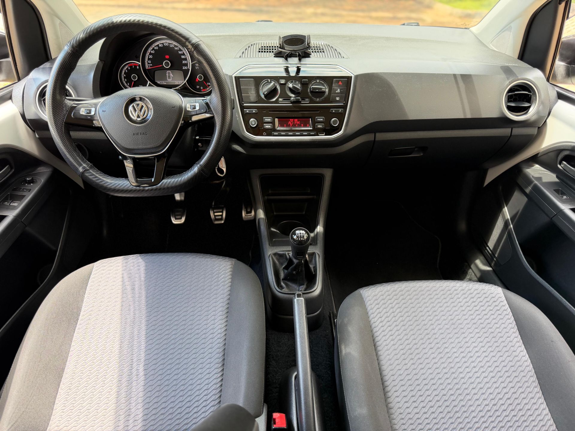 VOLKSWAGEN UP