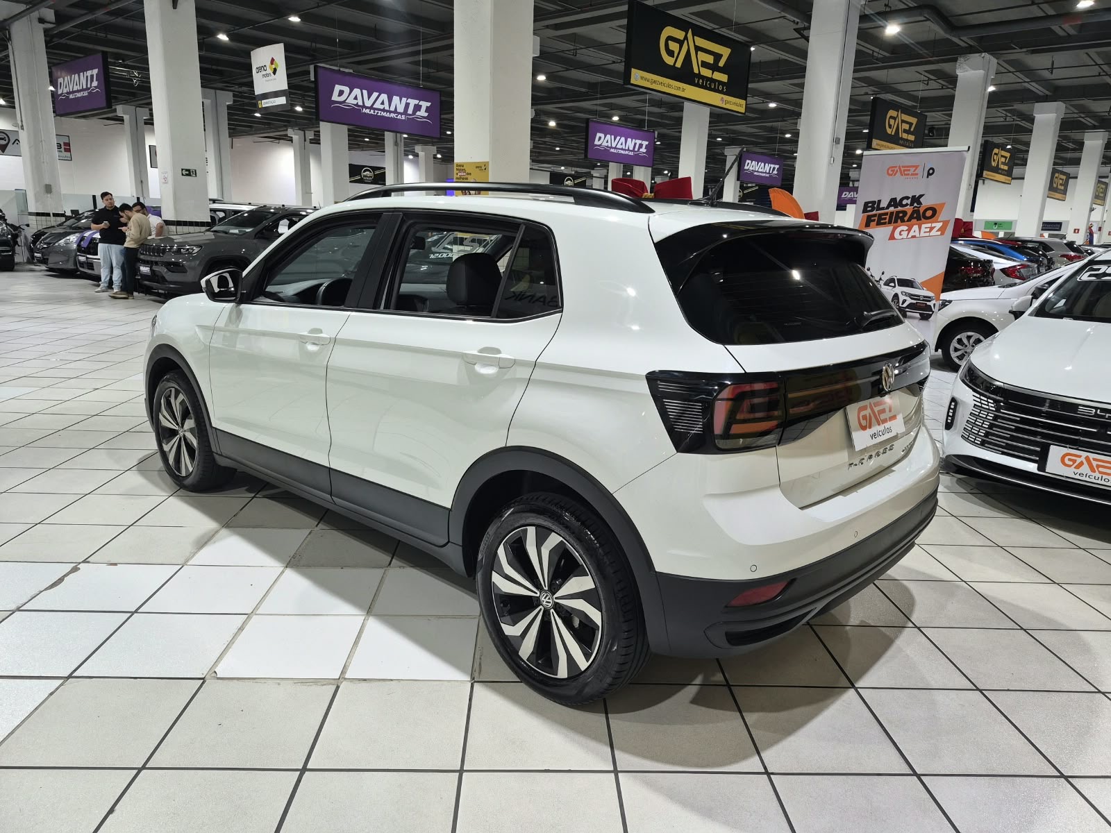 VOLKSWAGEN T-CROSS