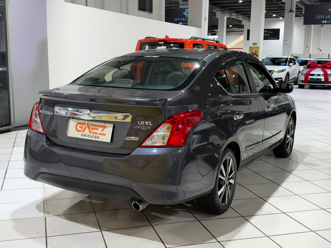 NISSAN VERSA