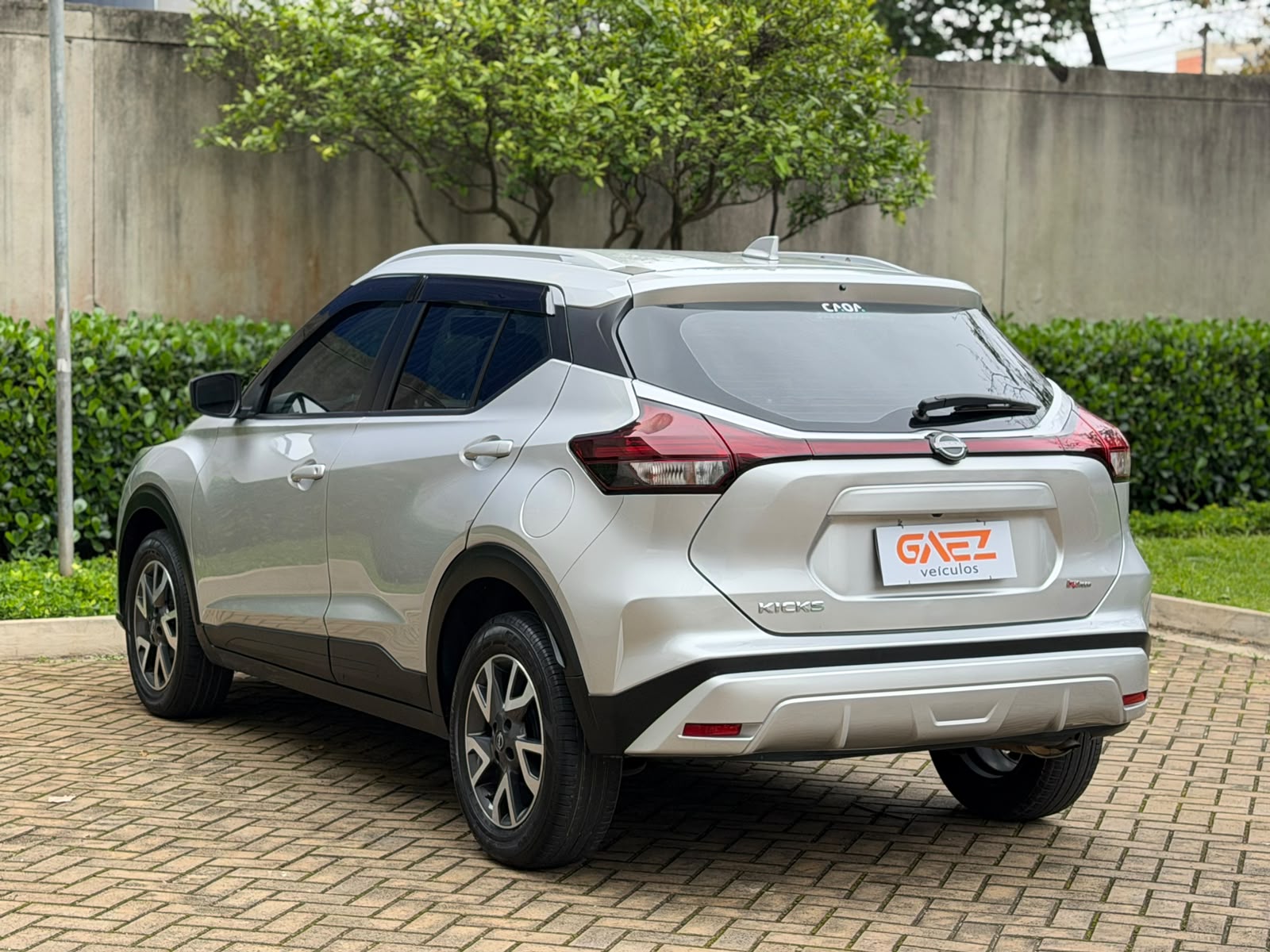 NISSAN KICKS