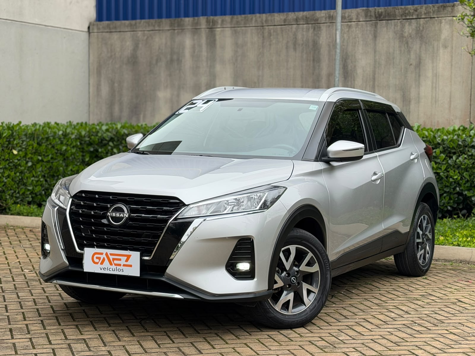 NISSAN KICKS