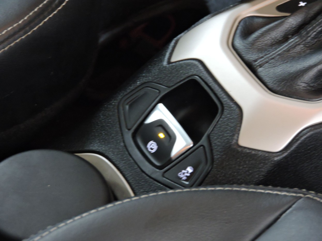 Car Image 19