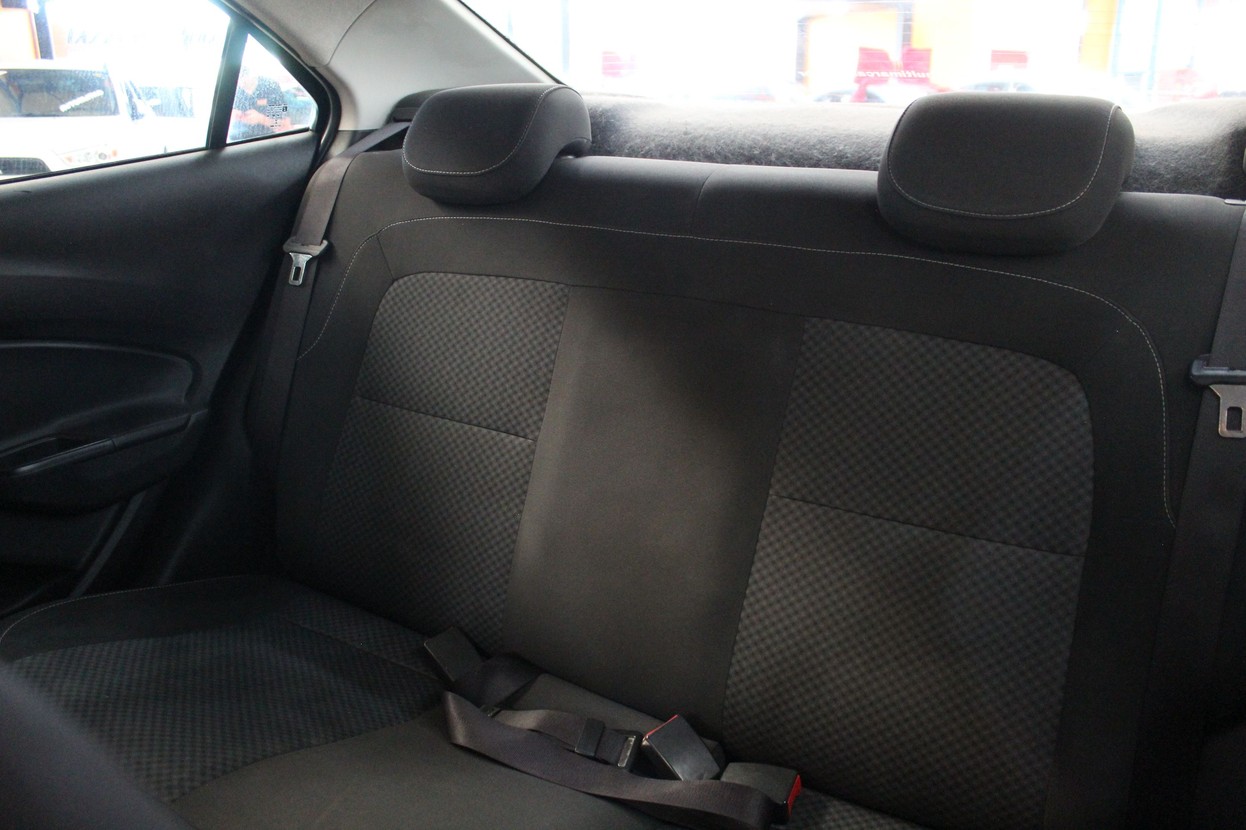 Car Image 19