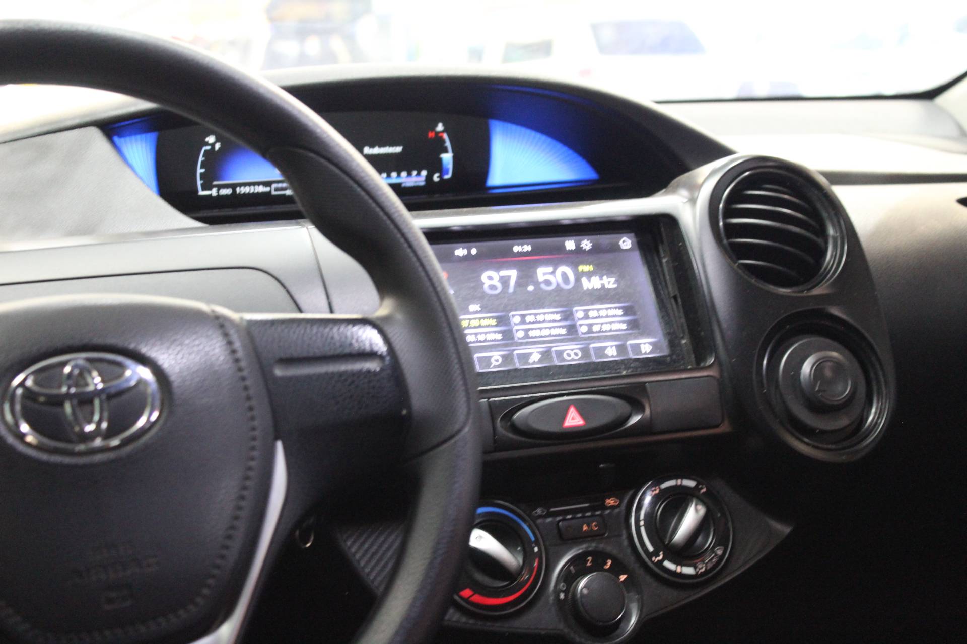 TOYOTA ETIOS