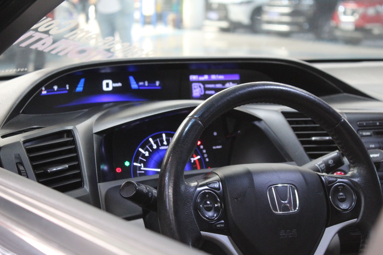 HONDA CIVIC 2.0 LXR 16V