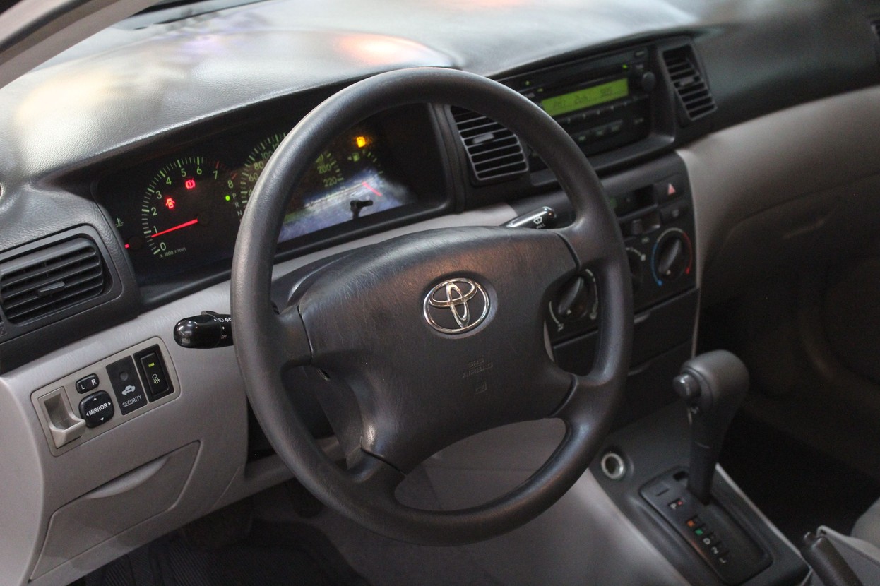 TOYOTA COROLLA 1.8 XEI 16V