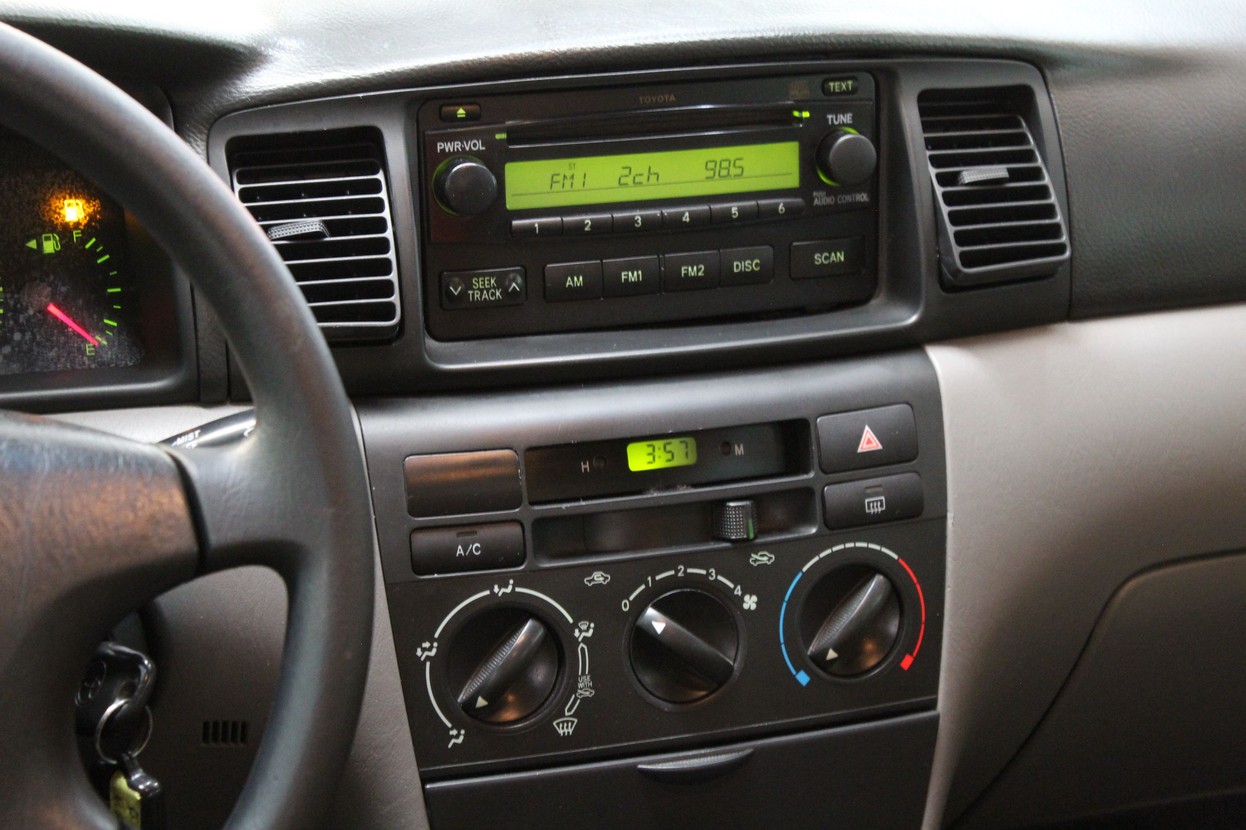 TOYOTA COROLLA 1.8 XEI 16V