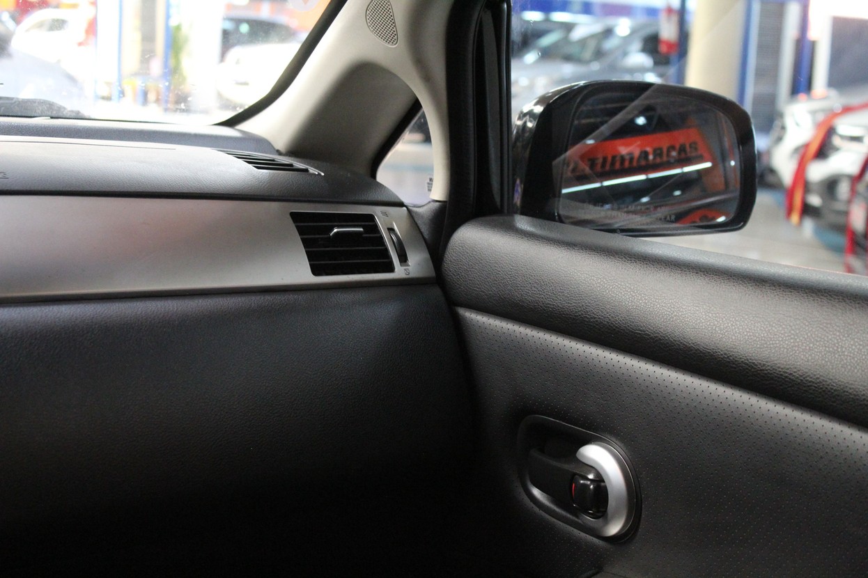 NISSAN TIIDA 1.8 SL 16V