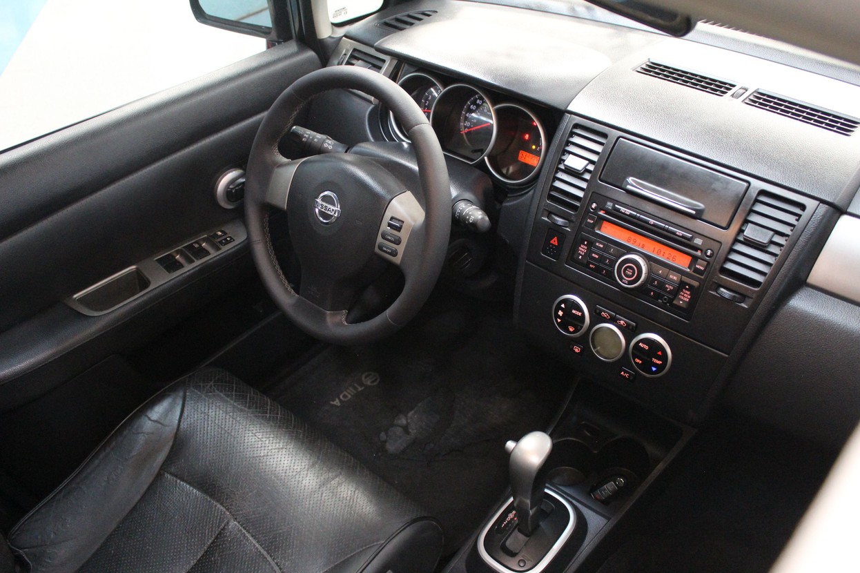 NISSAN TIIDA 1.8 SL 16V