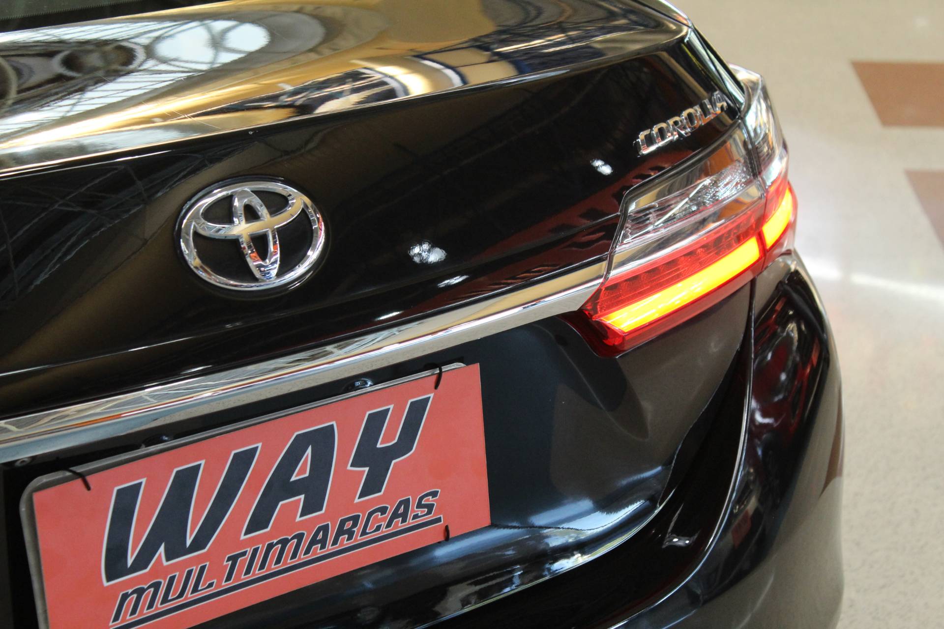 TOYOTA COROLLA