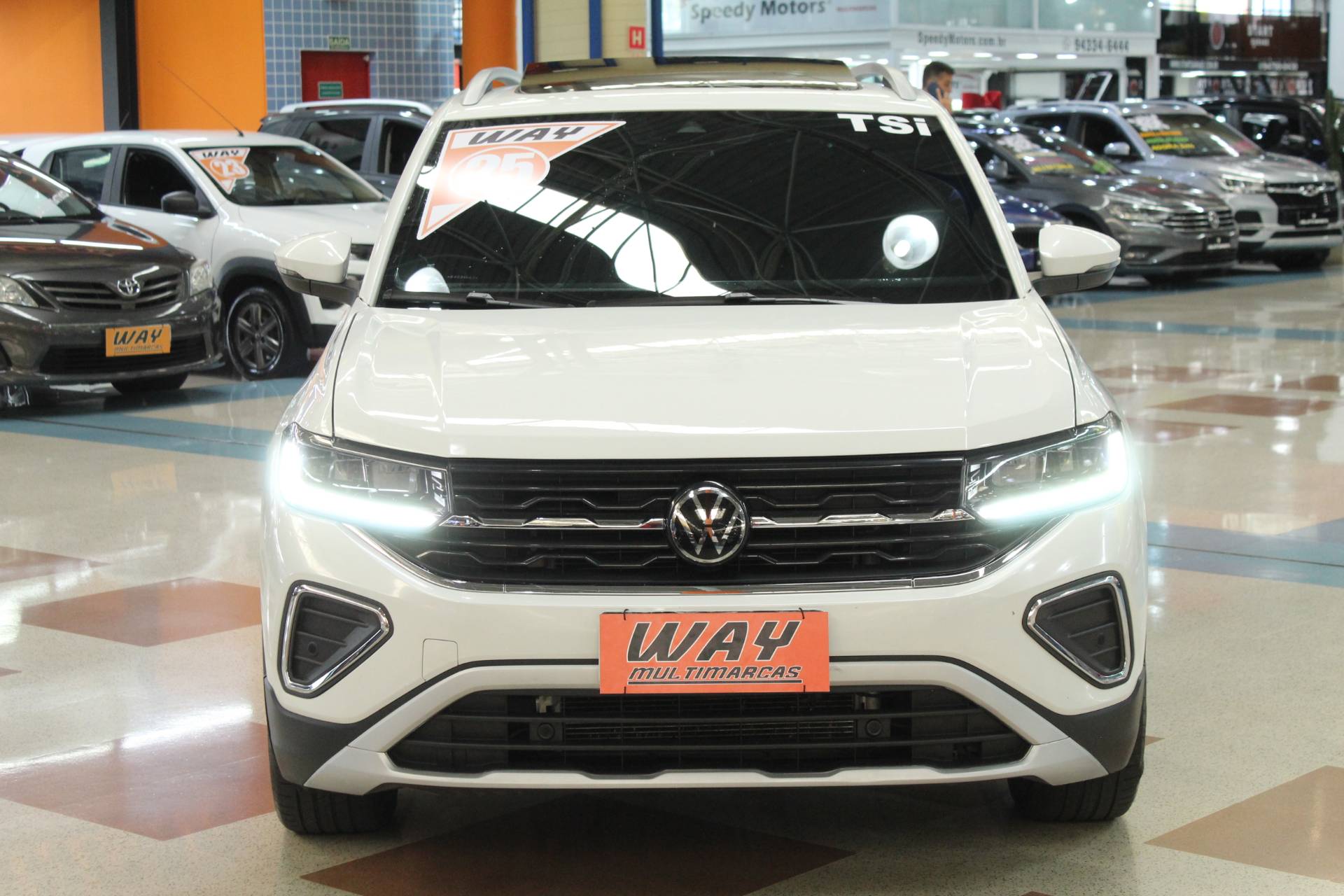 VOLKSWAGEN T-CROSS