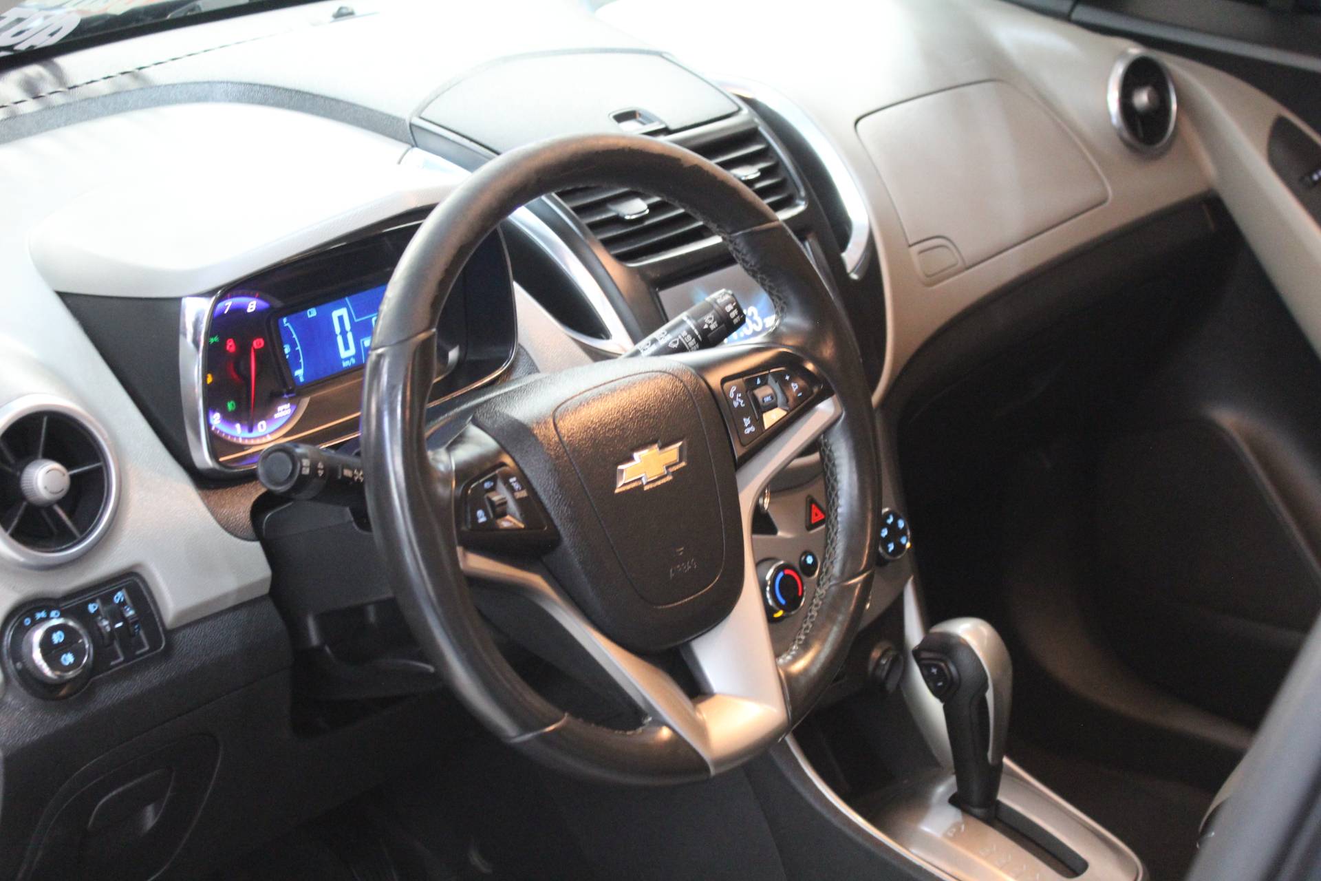 CHEVROLET TRACKER