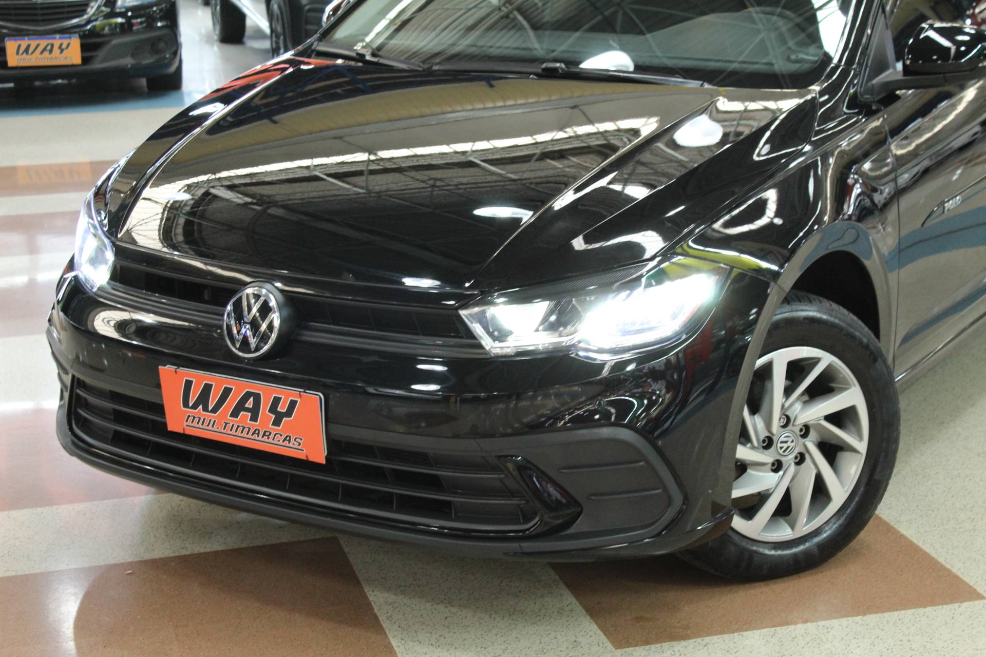 VOLKSWAGEN POLO