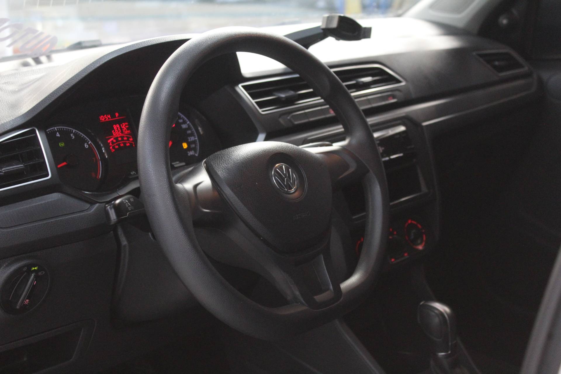 VOLKSWAGEN VOYAGE