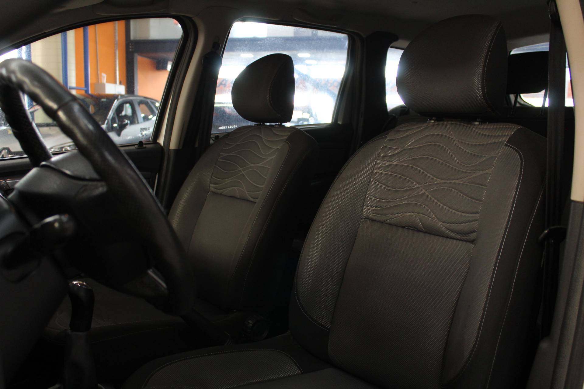RENAULT DUSTER