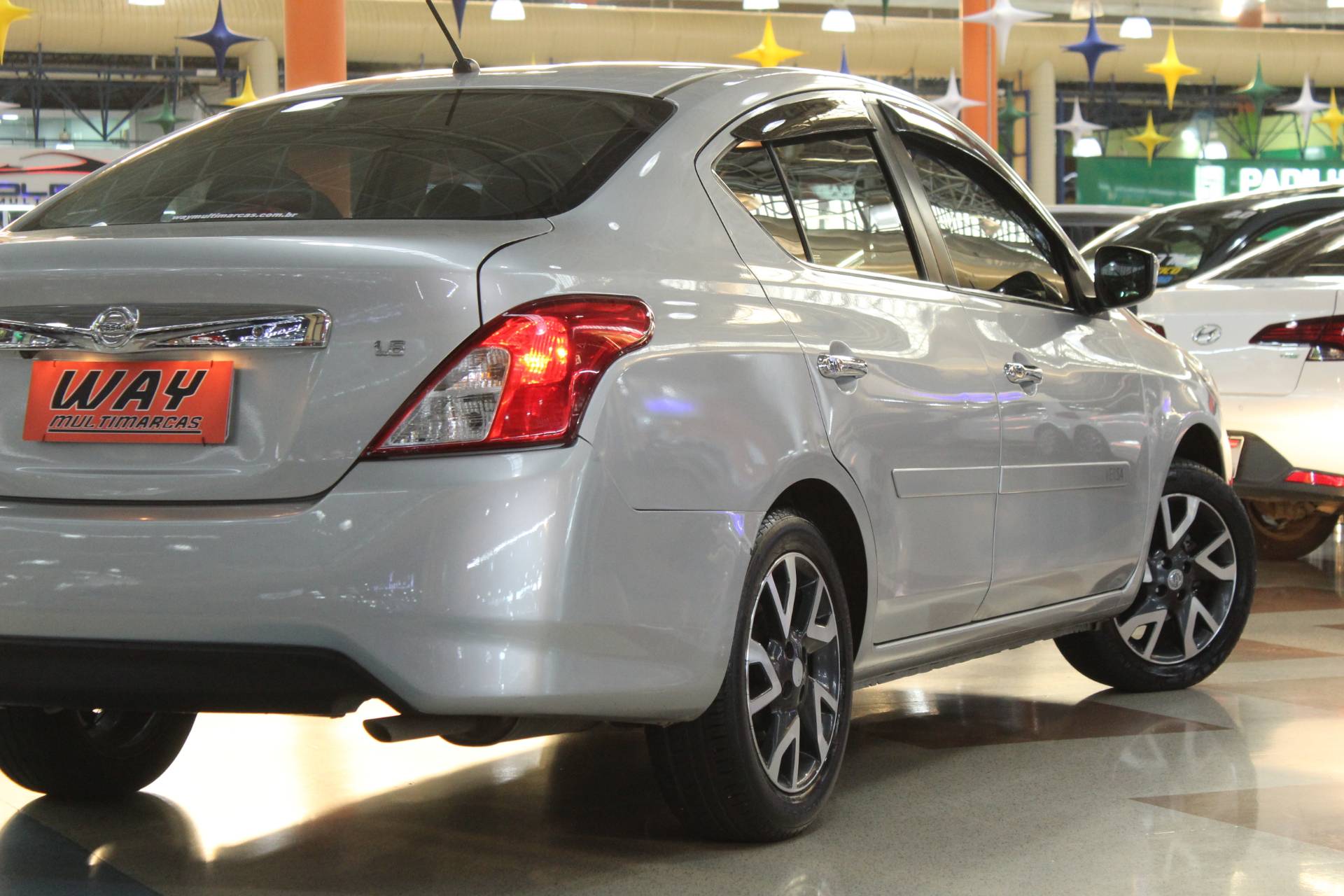 NISSAN VERSA