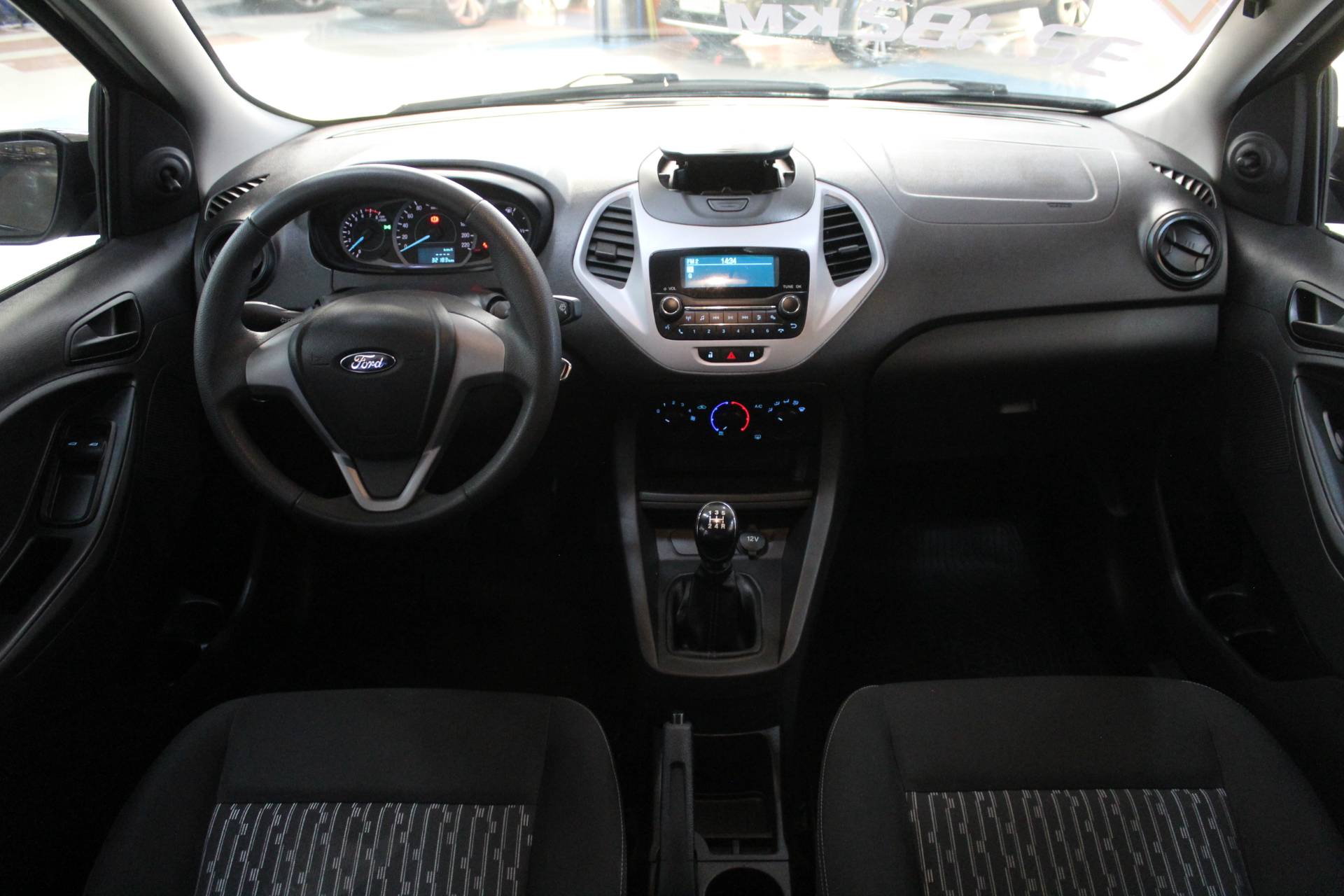 FORD KA