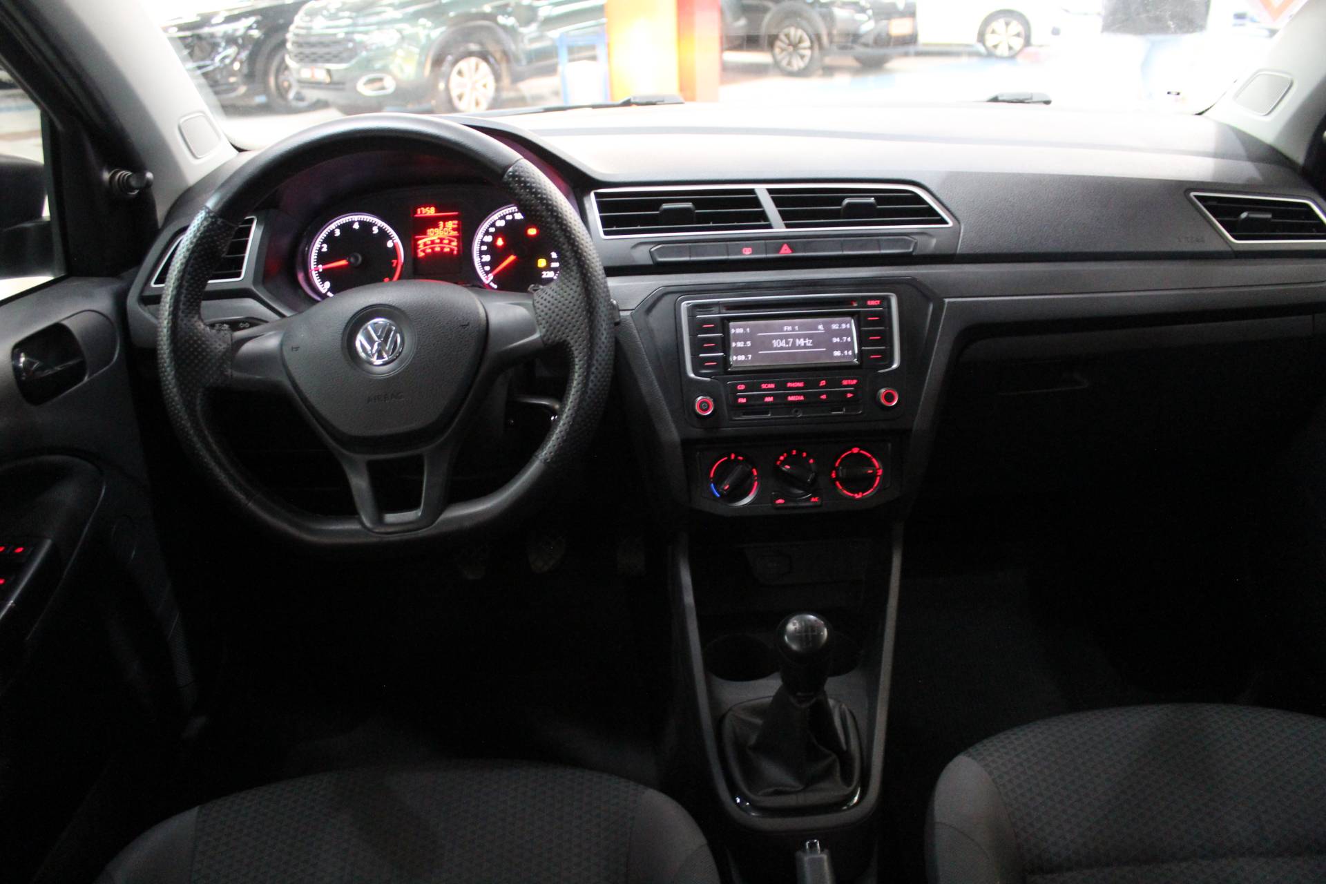VOLKSWAGEN VOYAGE