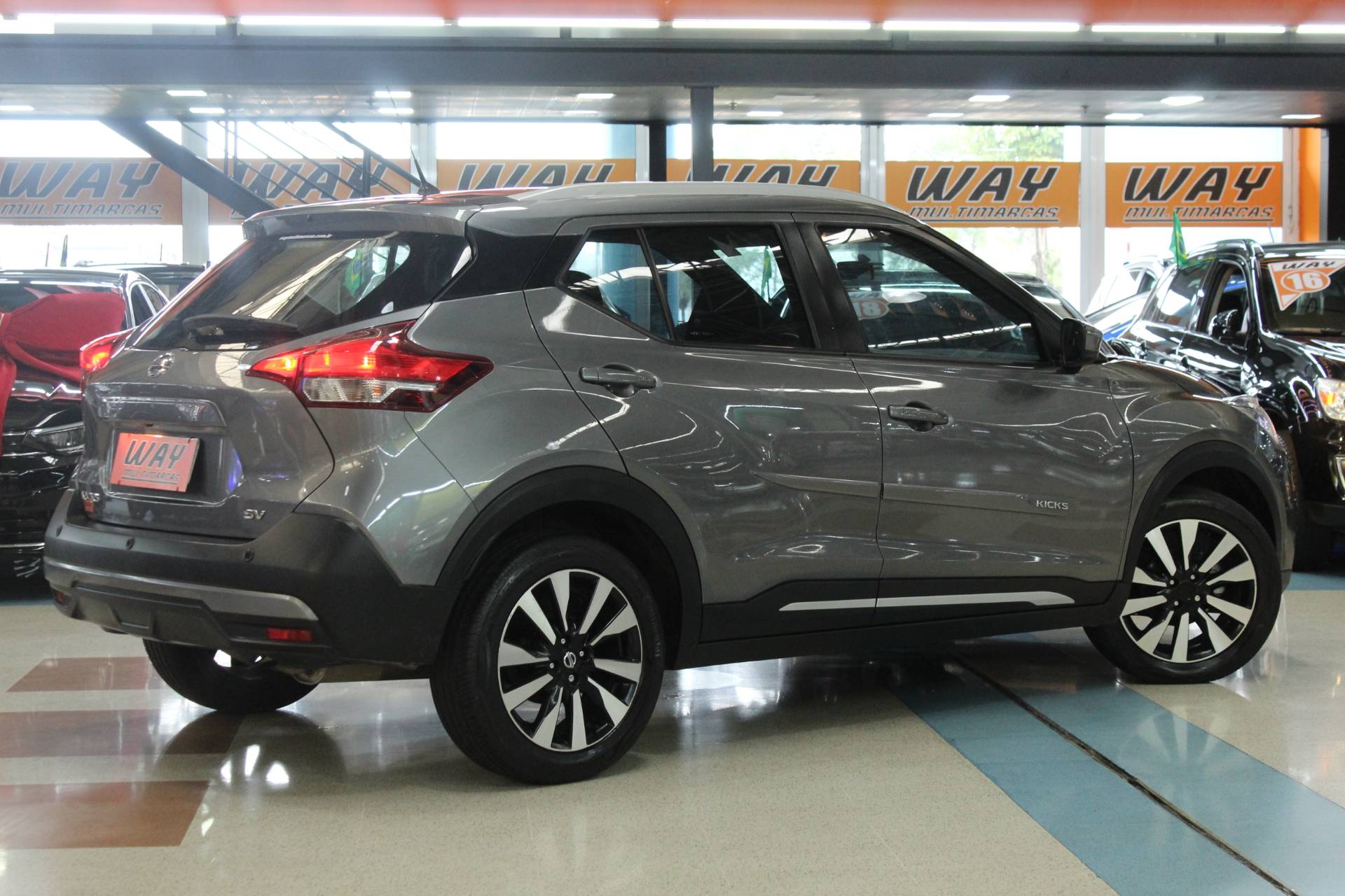 NISSAN KICKS