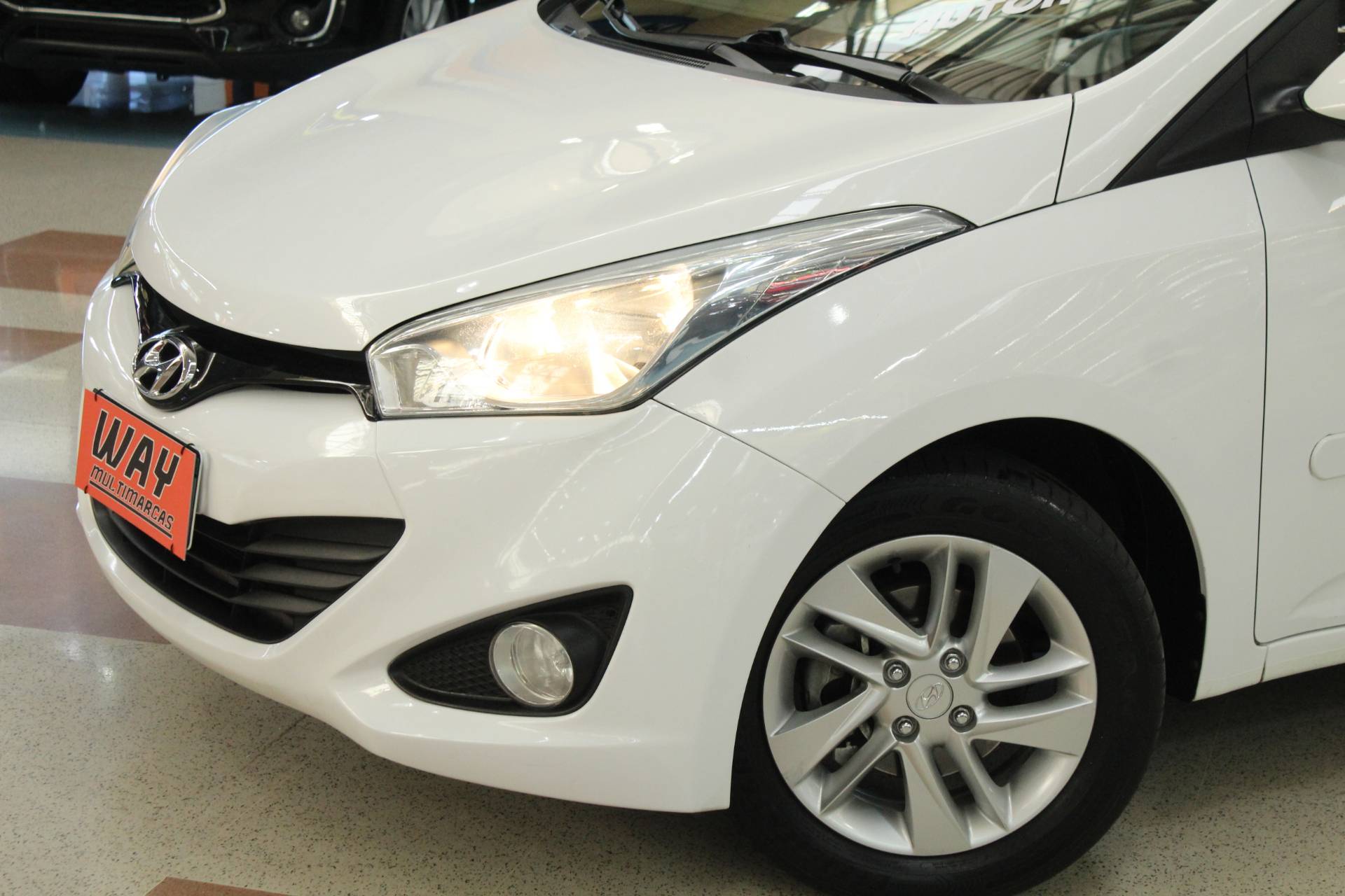 HYUNDAI HB20