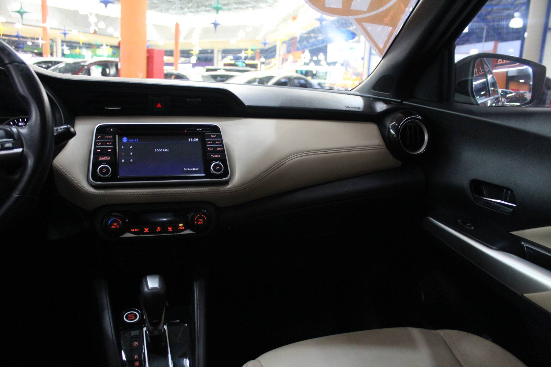 NISSAN KICKS