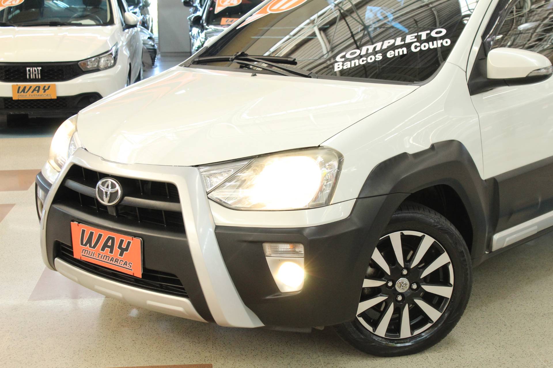 TOYOTA ETIOS CROSS