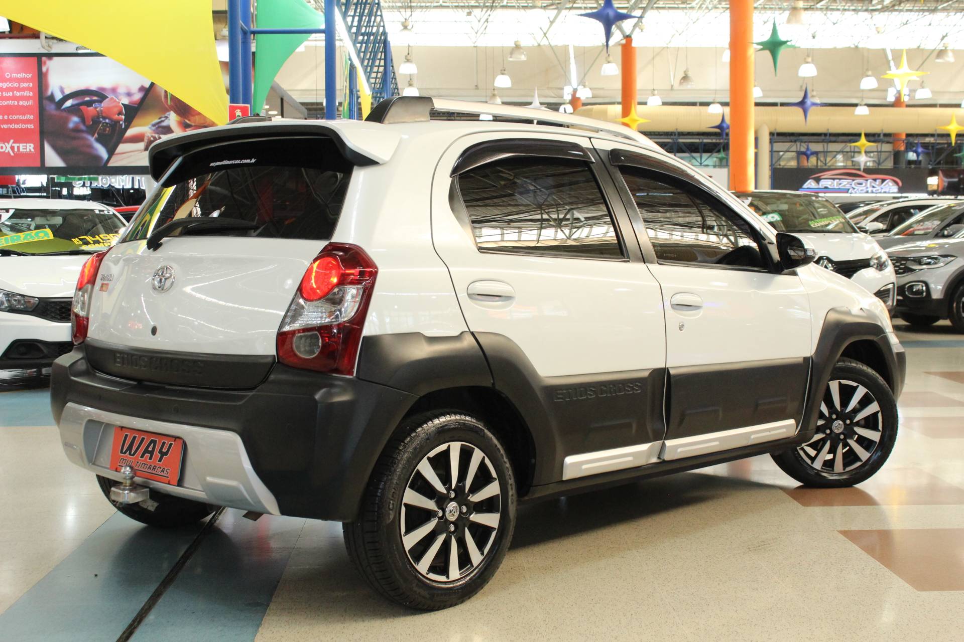 TOYOTA ETIOS CROSS