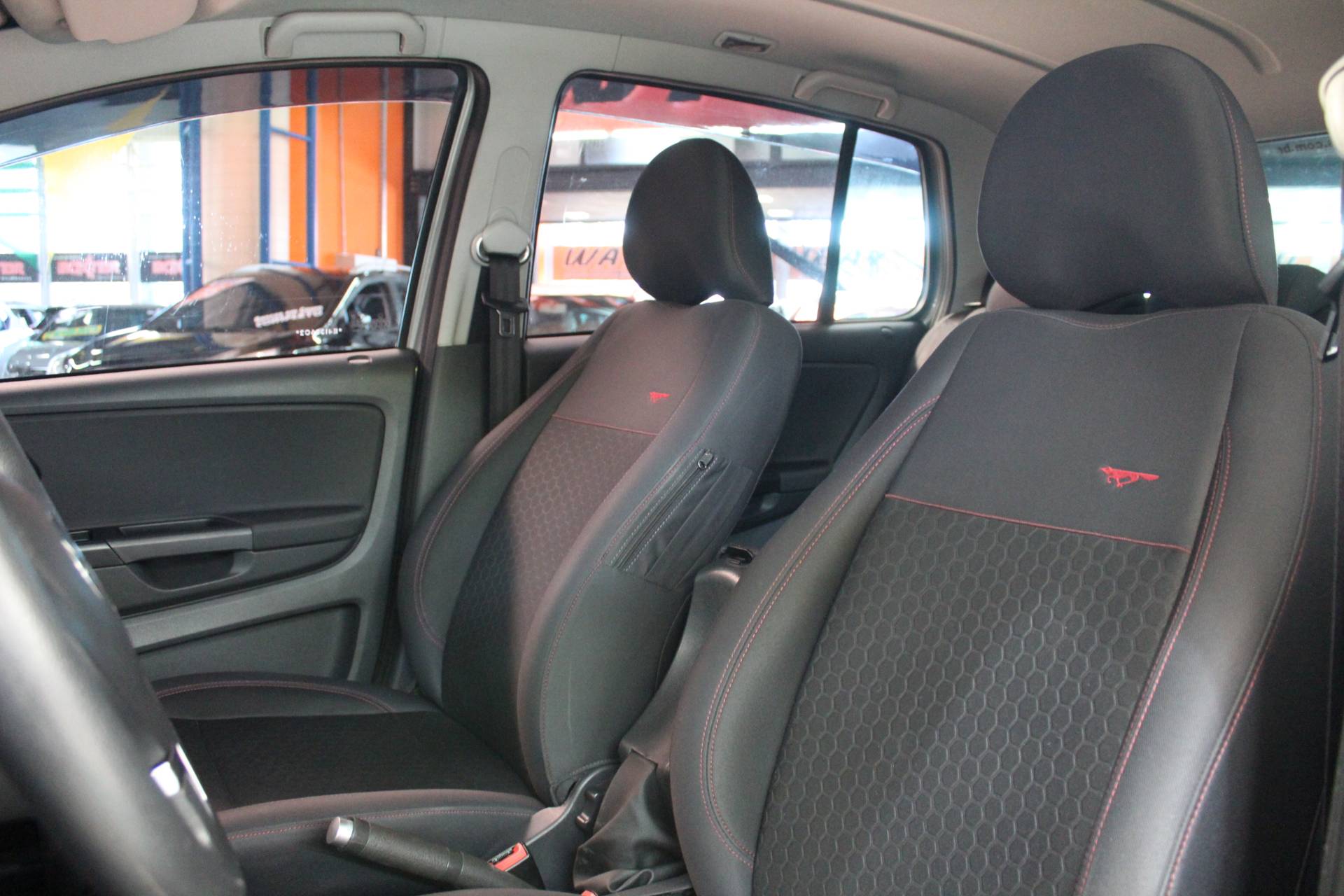 VOLKSWAGEN CROSSFOX