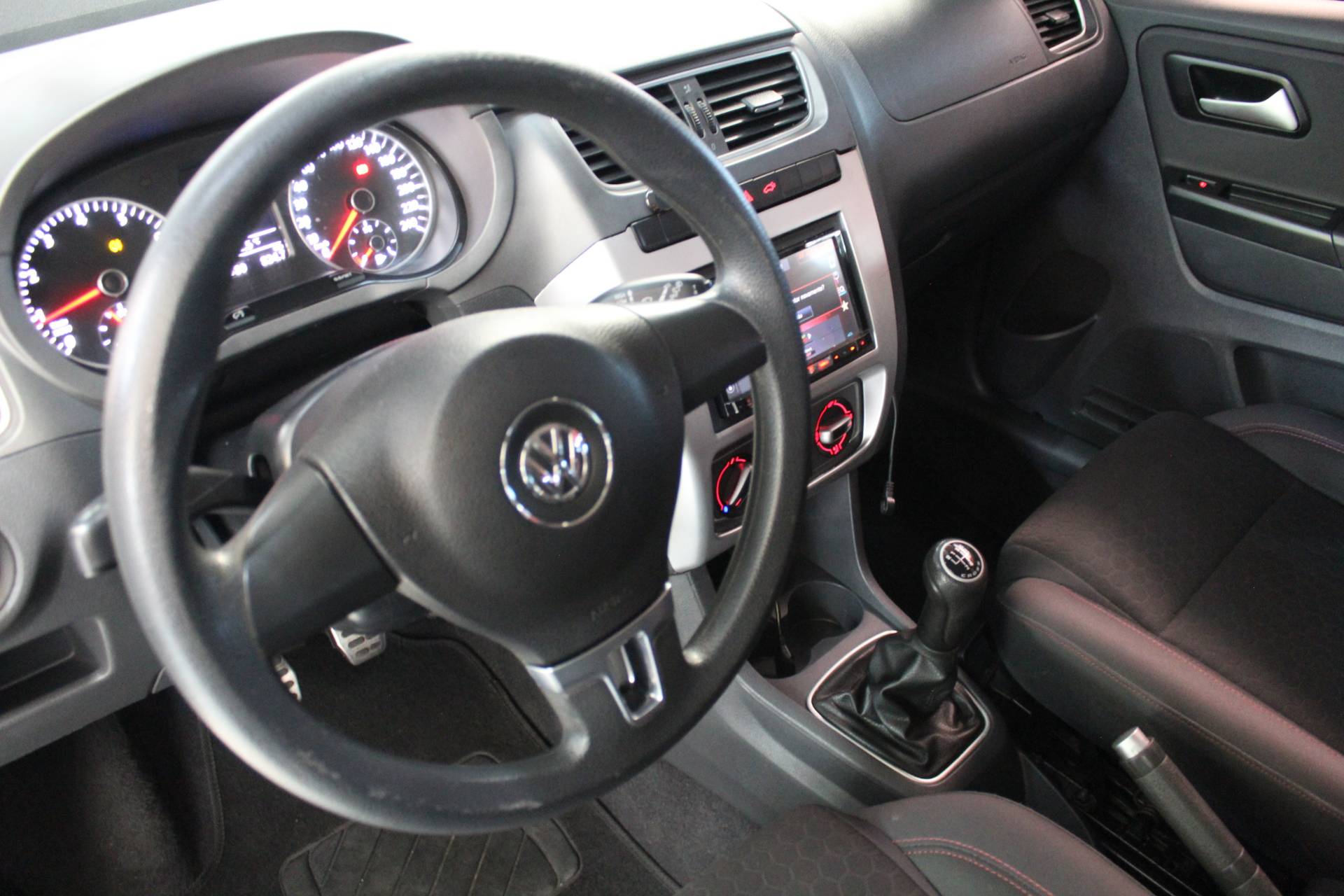 VOLKSWAGEN CROSSFOX