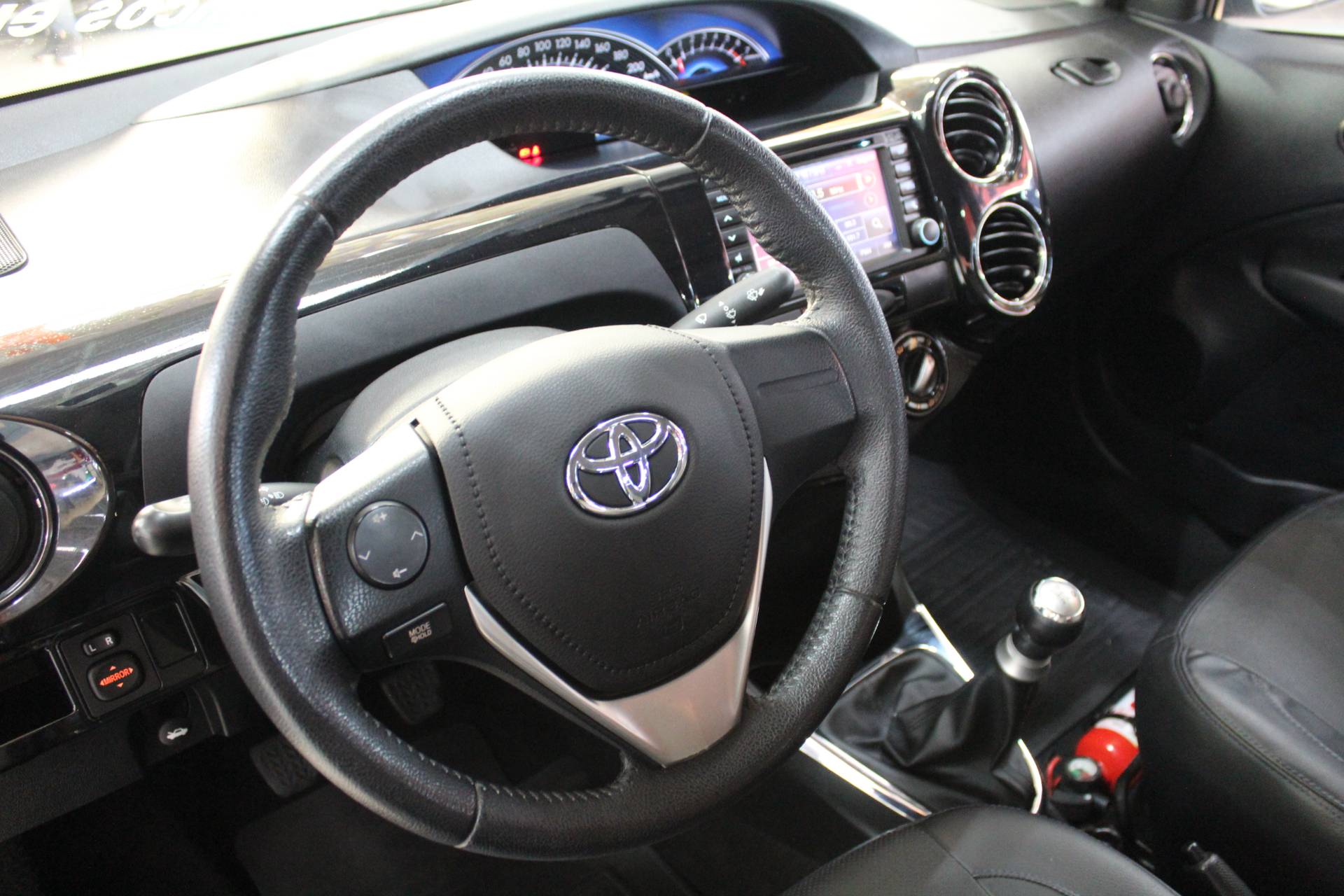 TOYOTA ETIOS