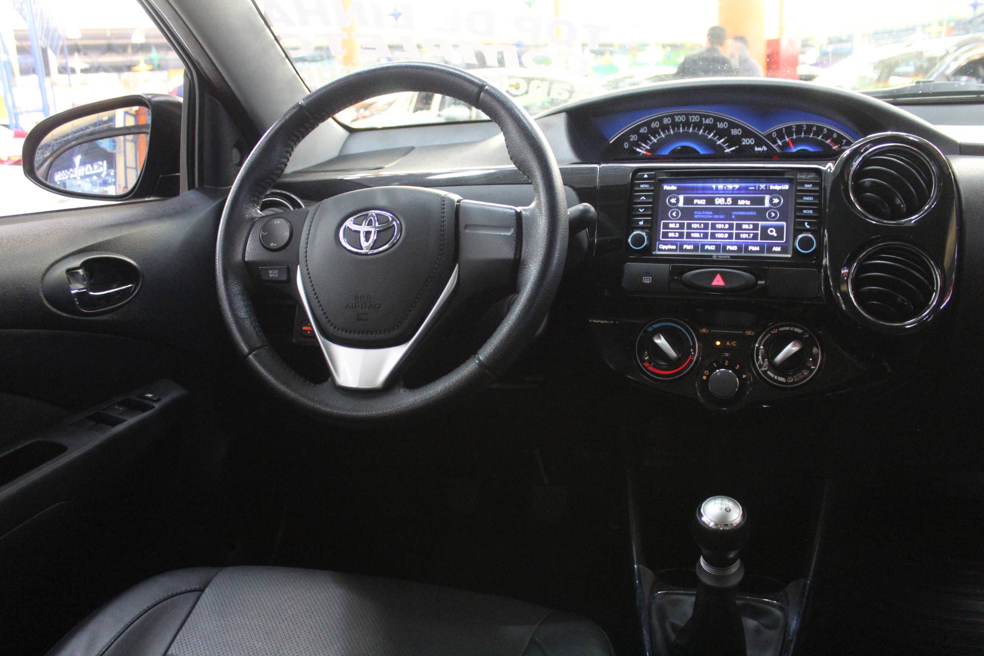 TOYOTA ETIOS
