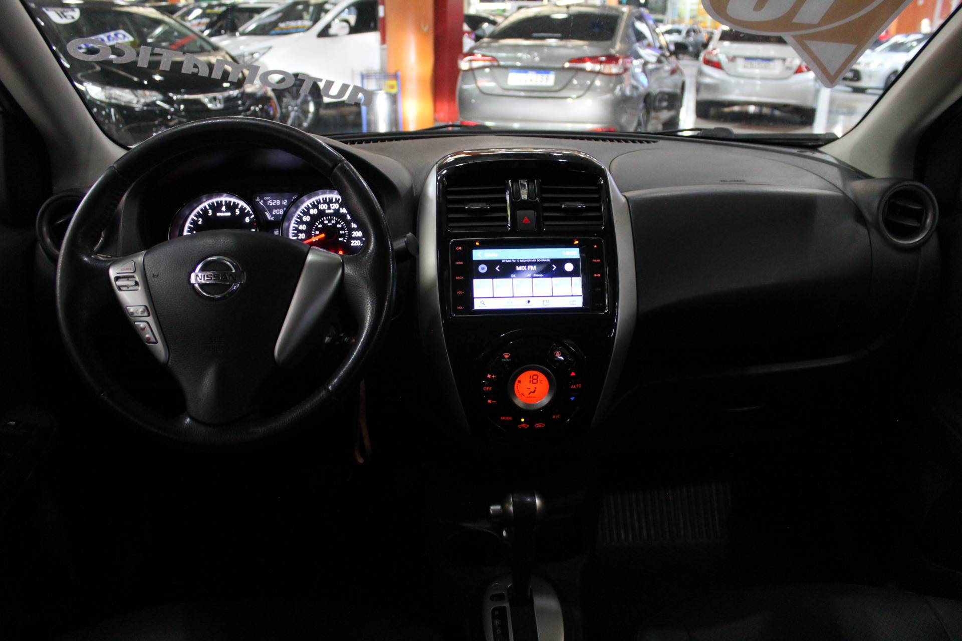 NISSAN VERSA