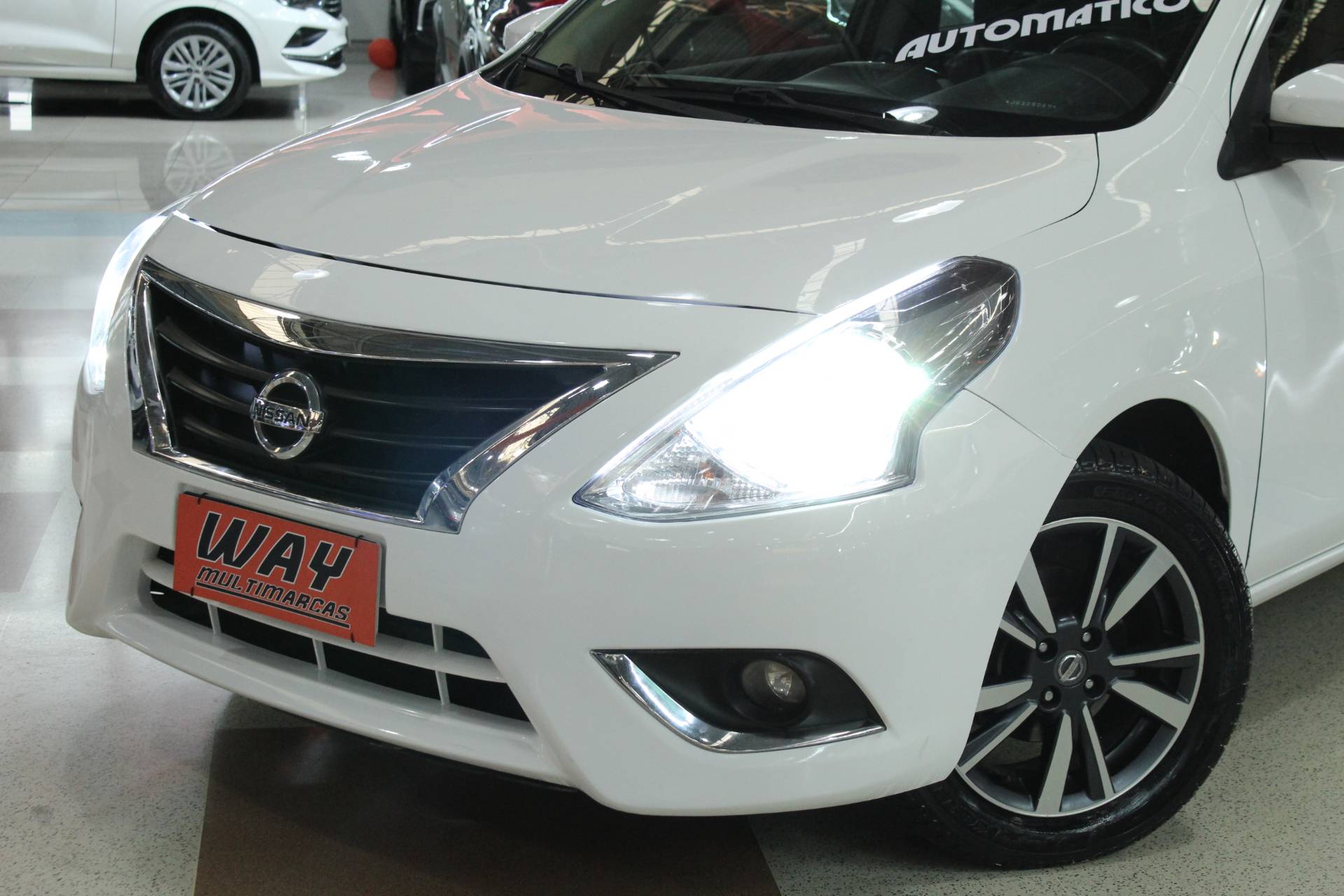 NISSAN VERSA