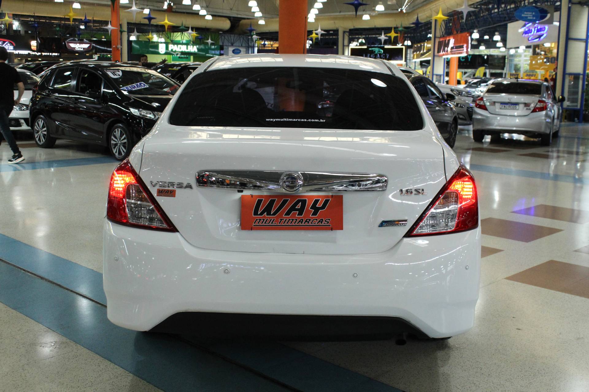 NISSAN VERSA