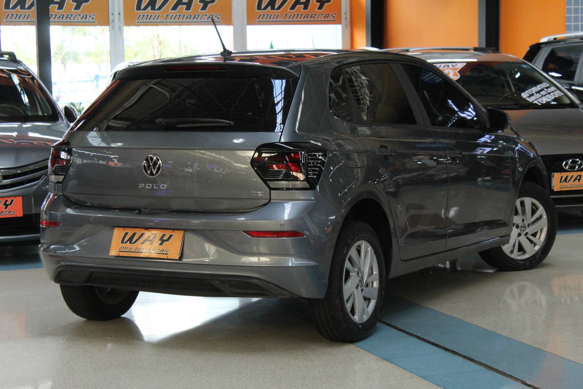 VOLKSWAGEN POLO