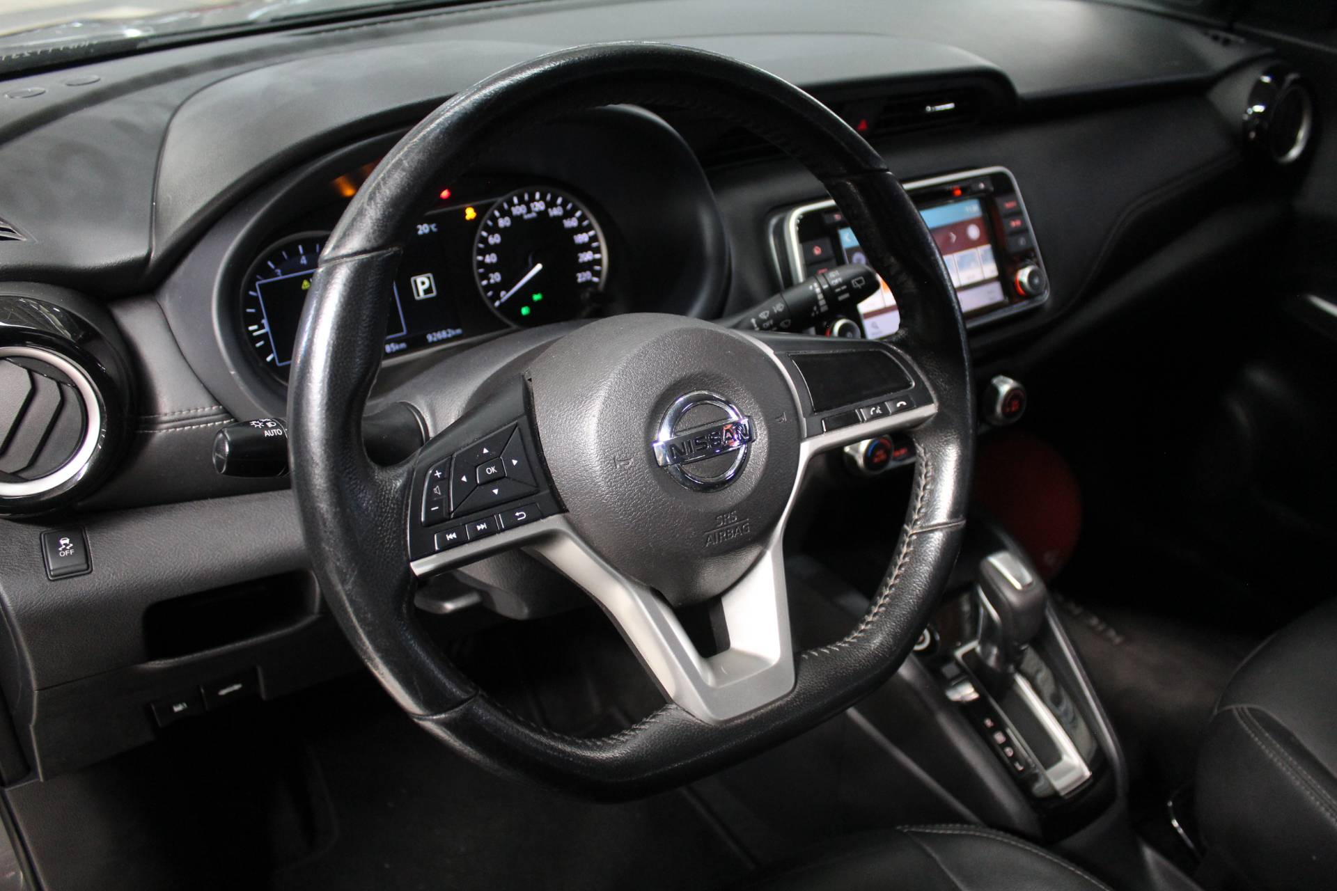 NISSAN KICKS