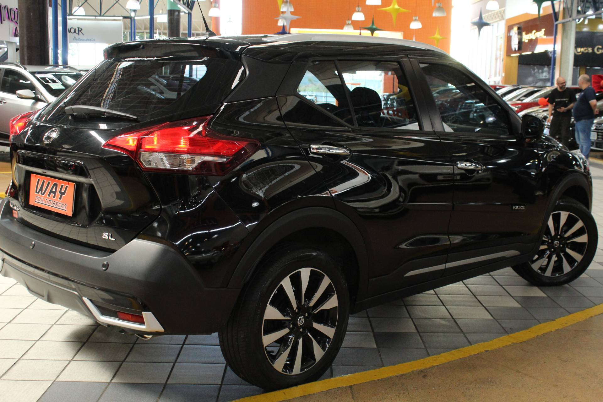 NISSAN KICKS