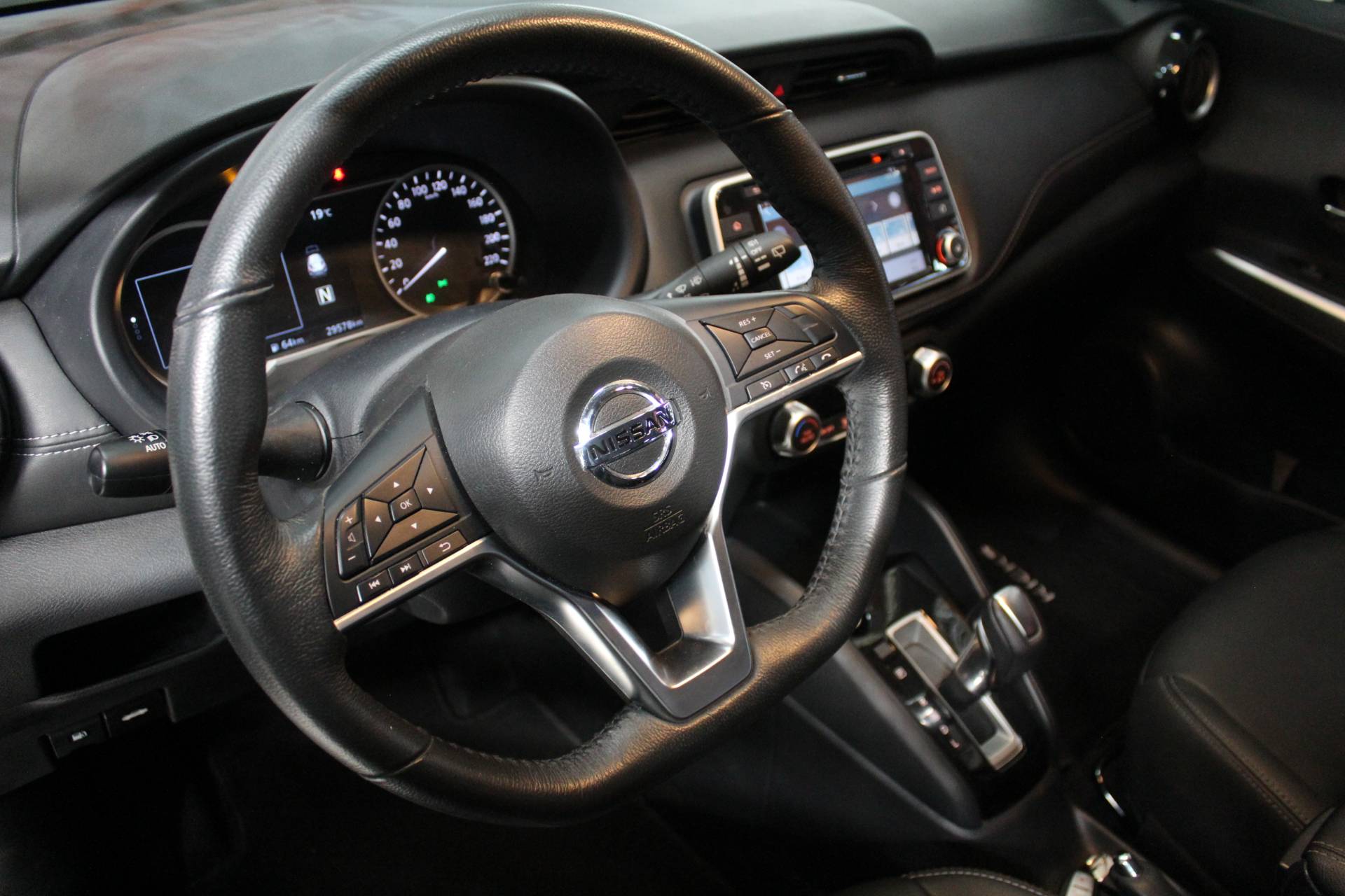 NISSAN KICKS