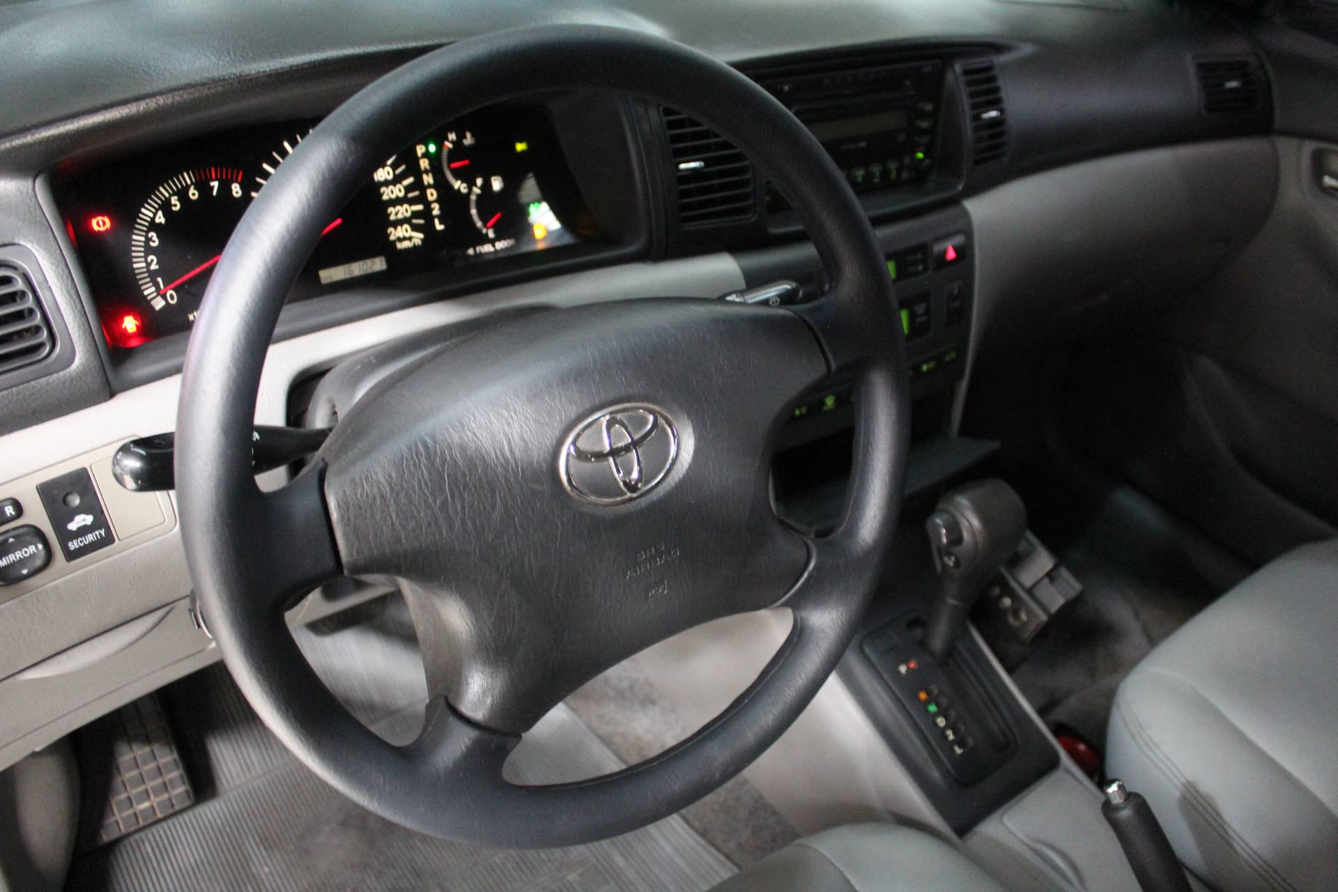TOYOTA COROLLA