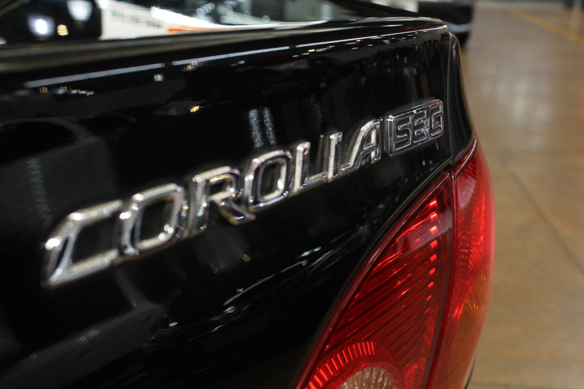 TOYOTA COROLLA