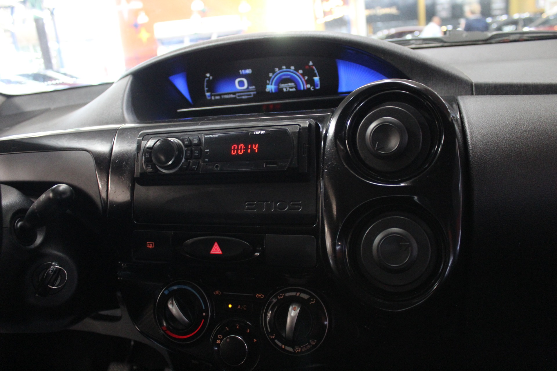 TOYOTA ETIOS