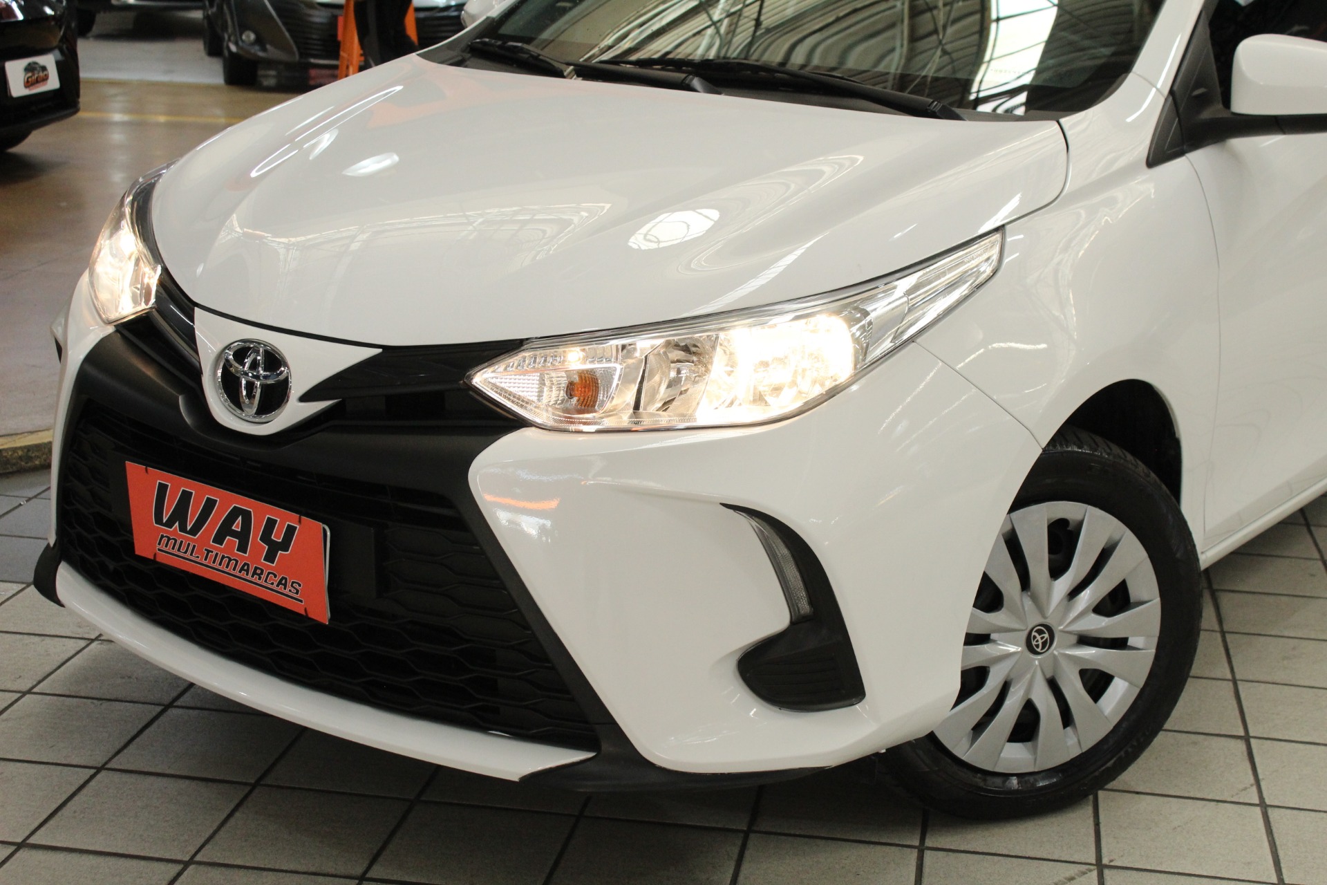TOYOTA YARIS