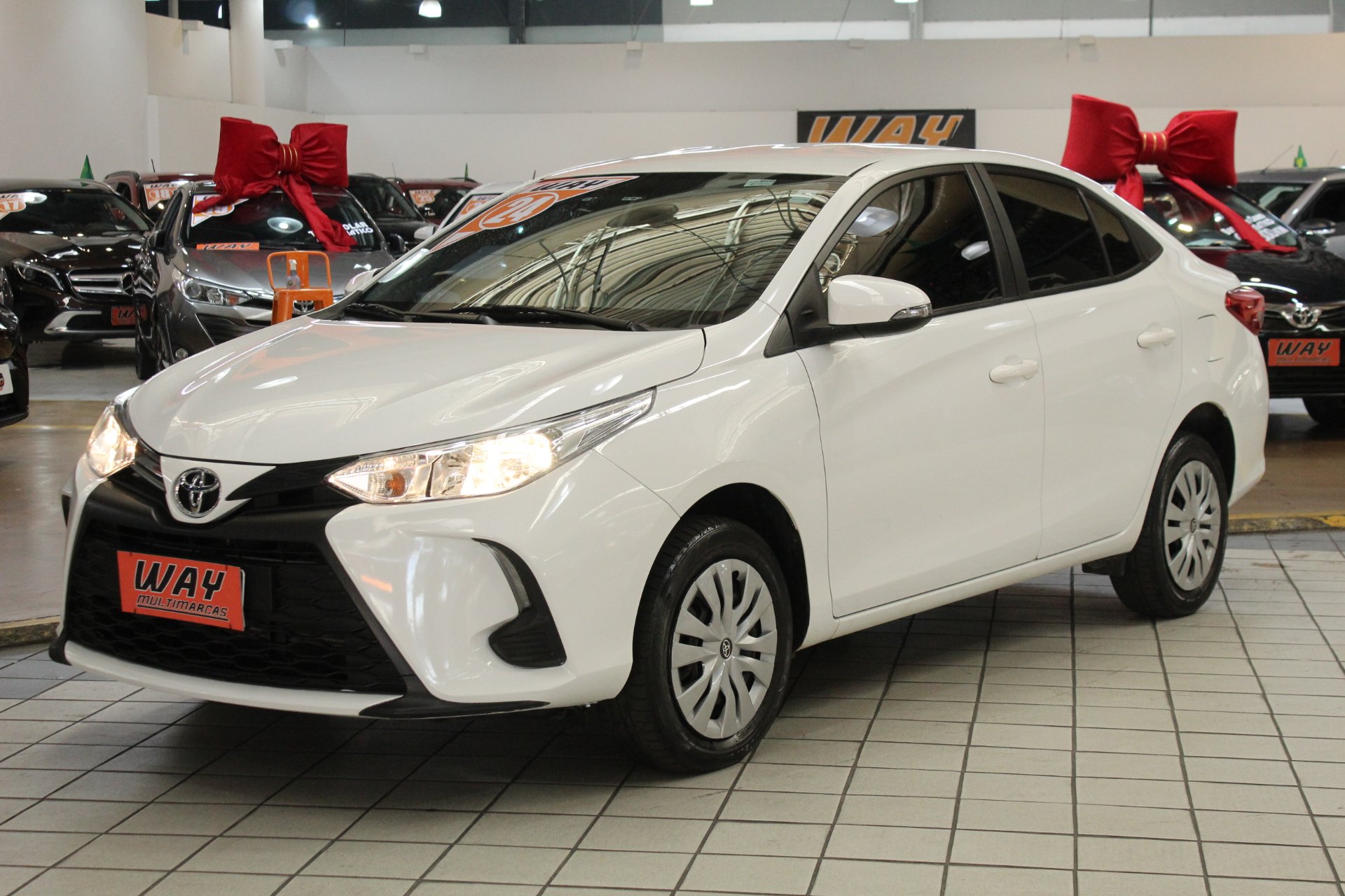 TOYOTA YARIS