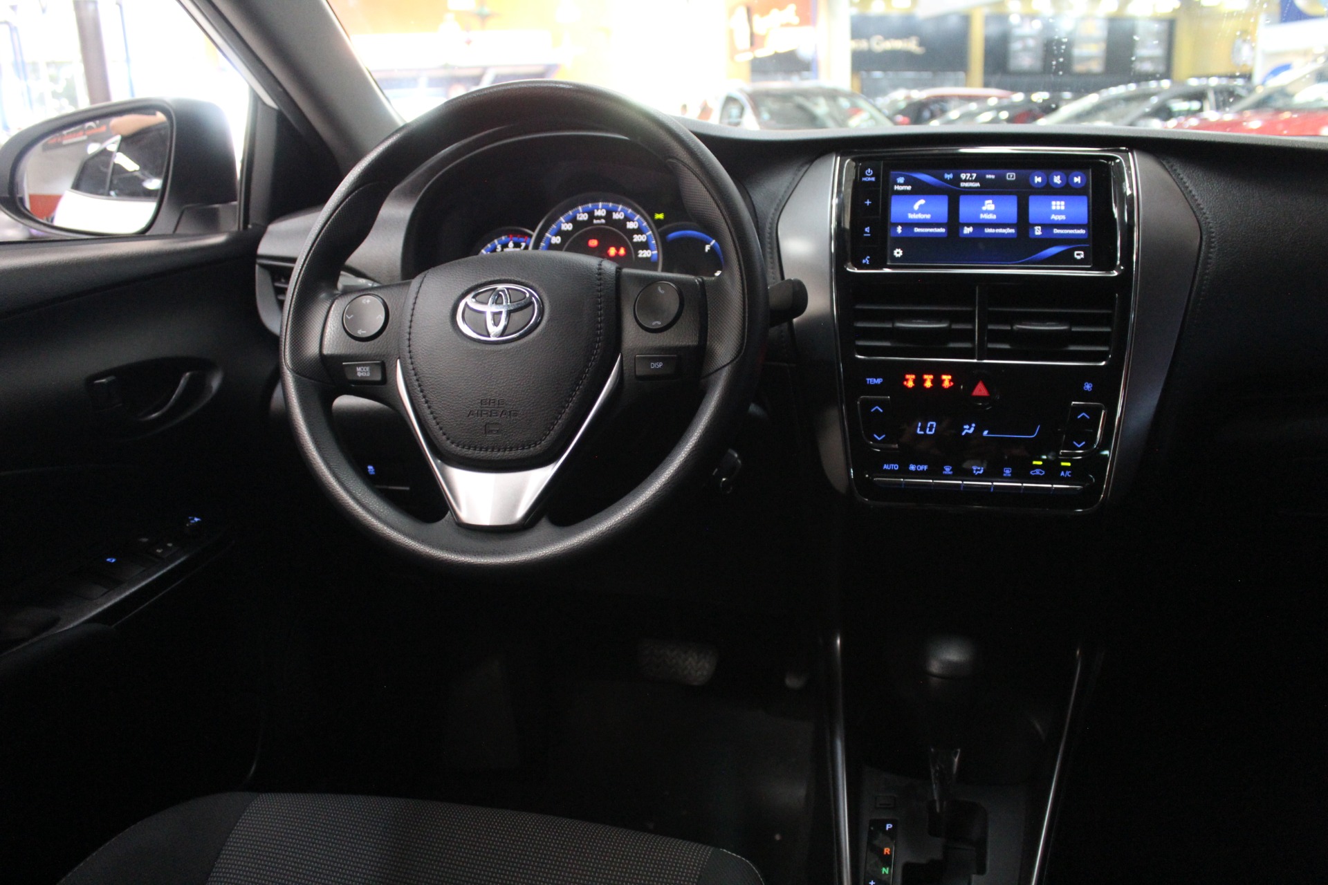 TOYOTA YARIS