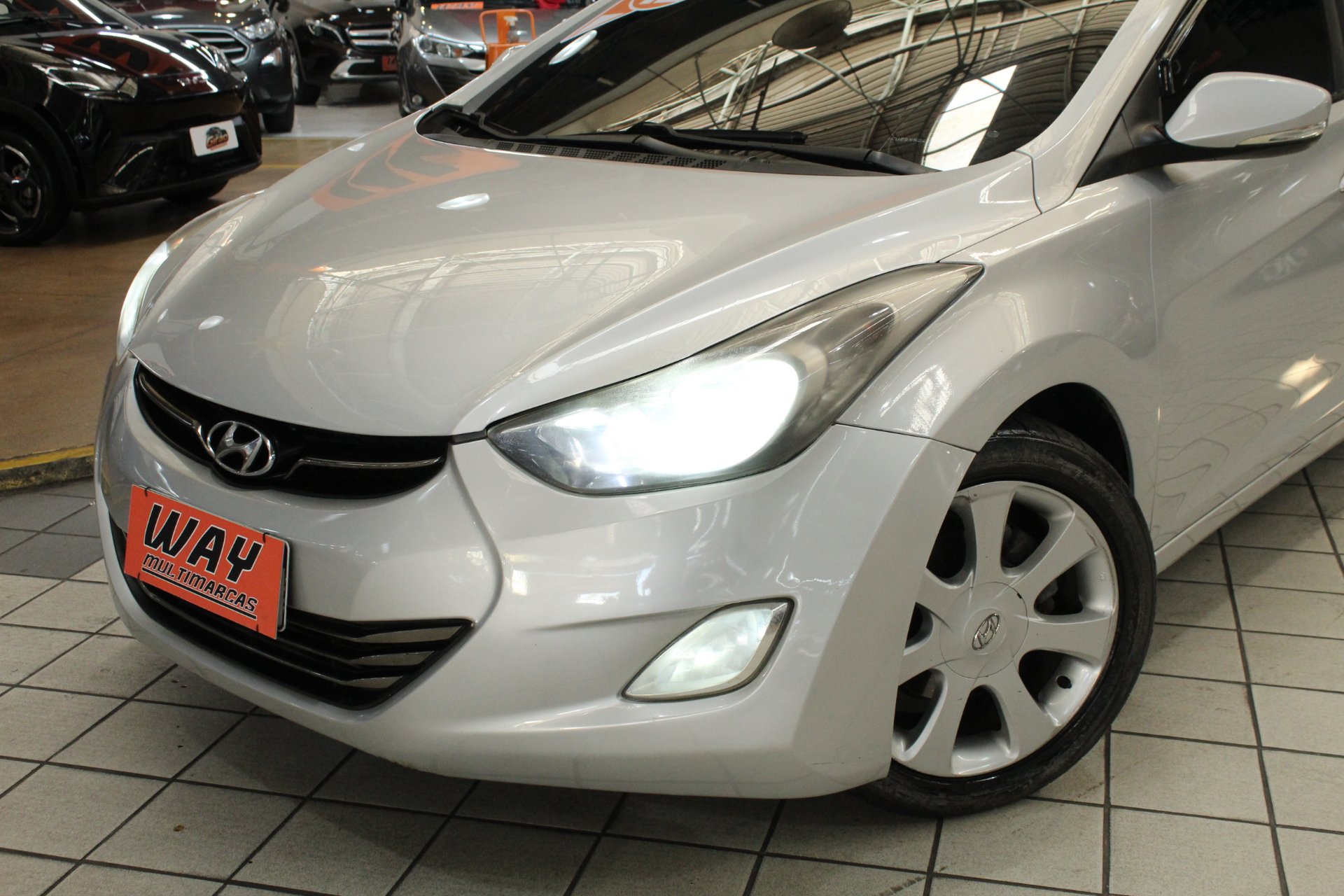 HYUNDAI ELANTRA