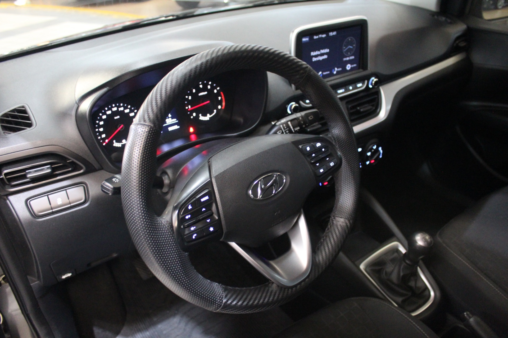 HYUNDAI HB20
