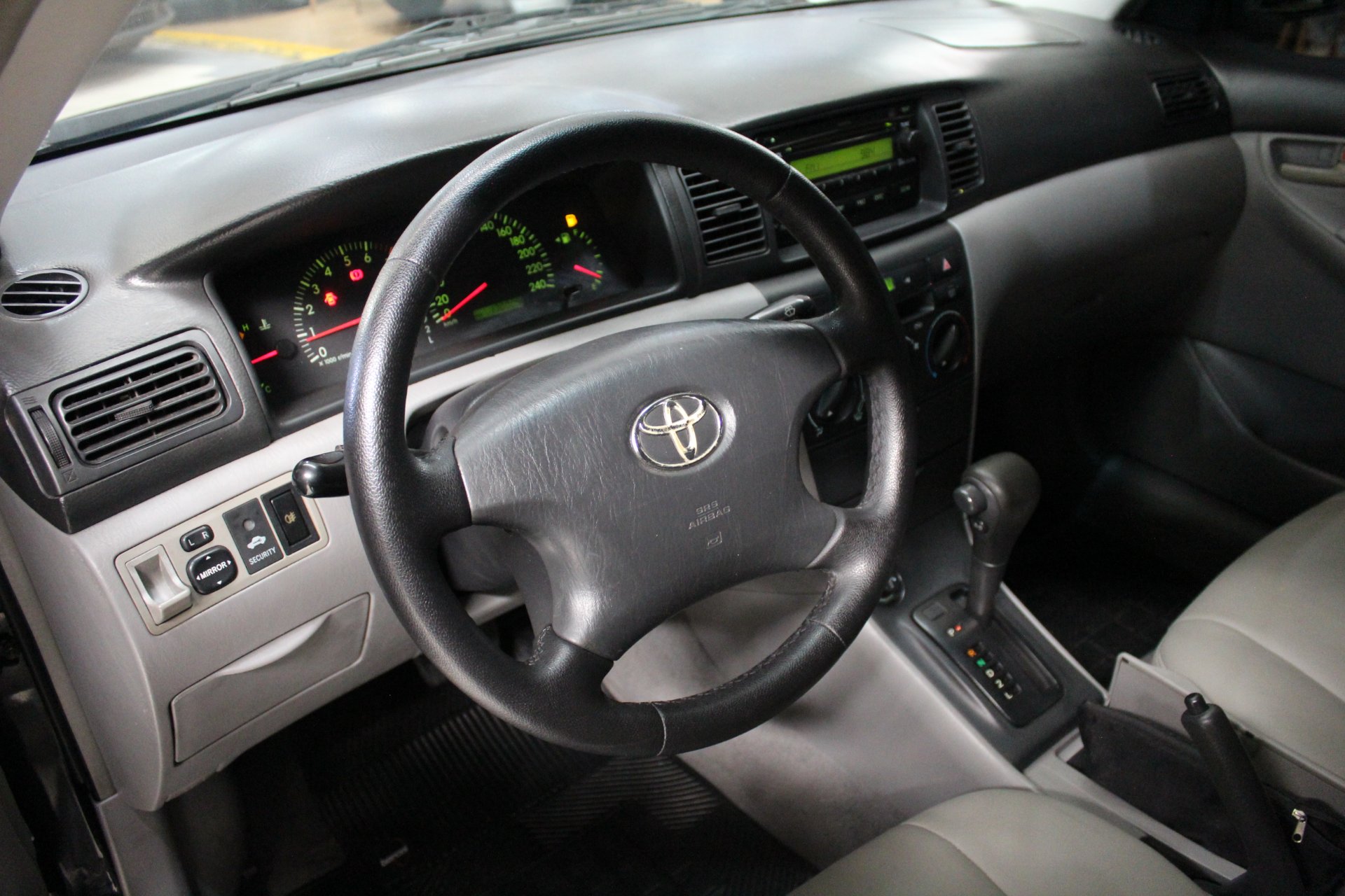 TOYOTA COROLLA