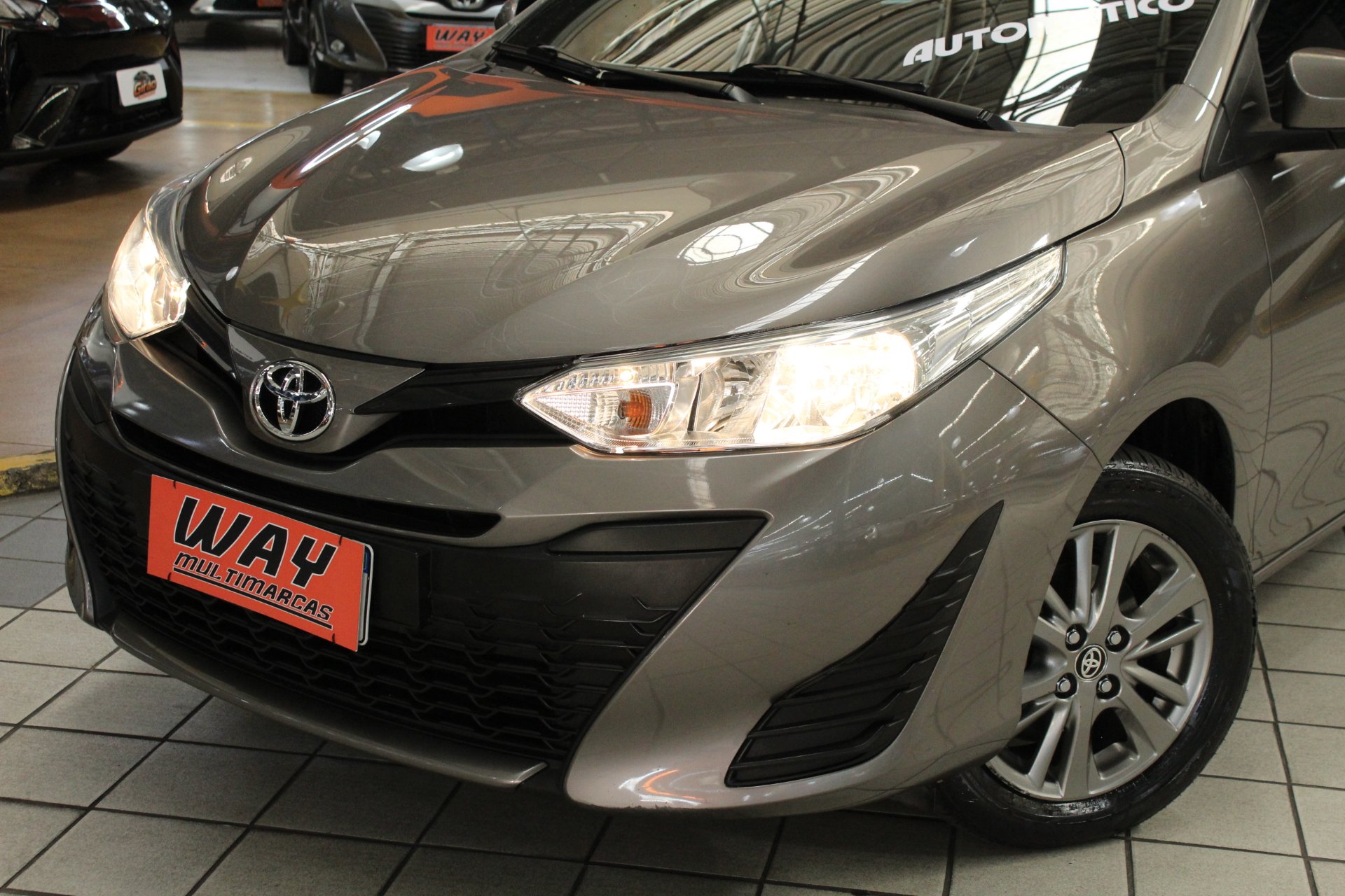 TOYOTA YARIS